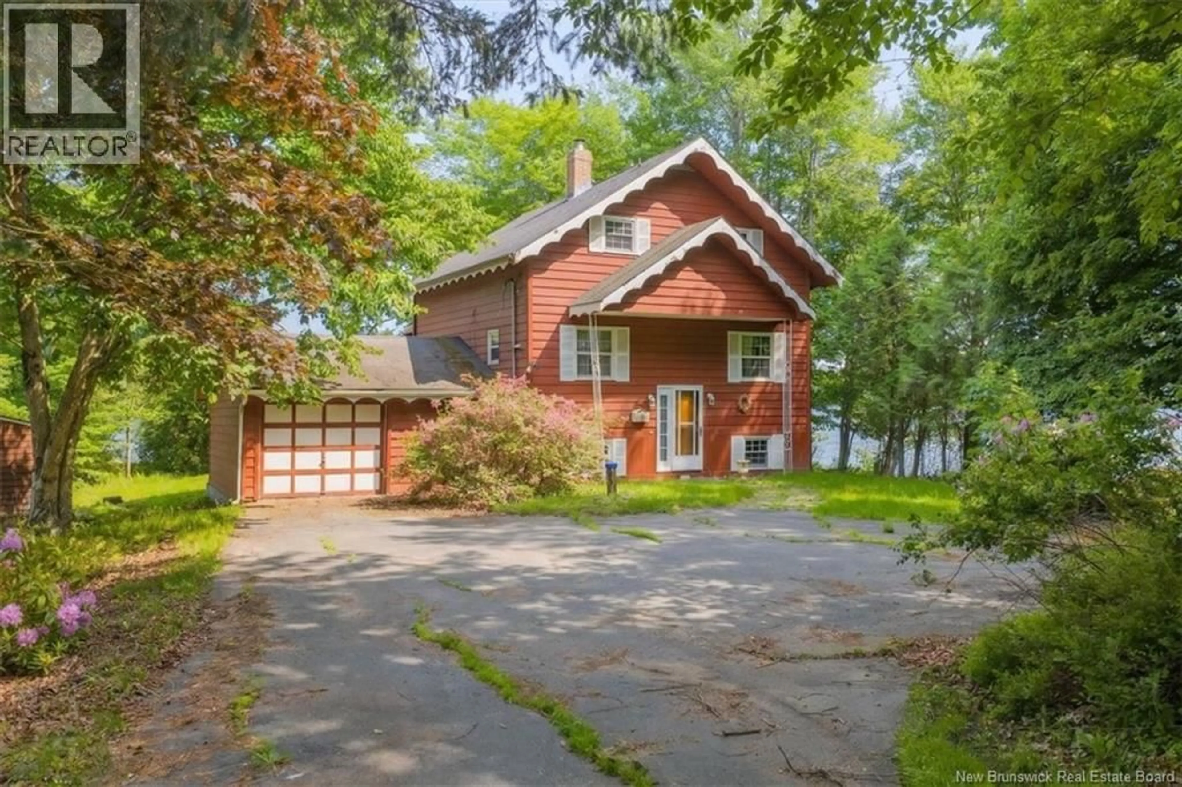 Home with brick exterior material, street for 38 MAPLE GROVE COURT, Quispamsis New Brunswick E2E3S1