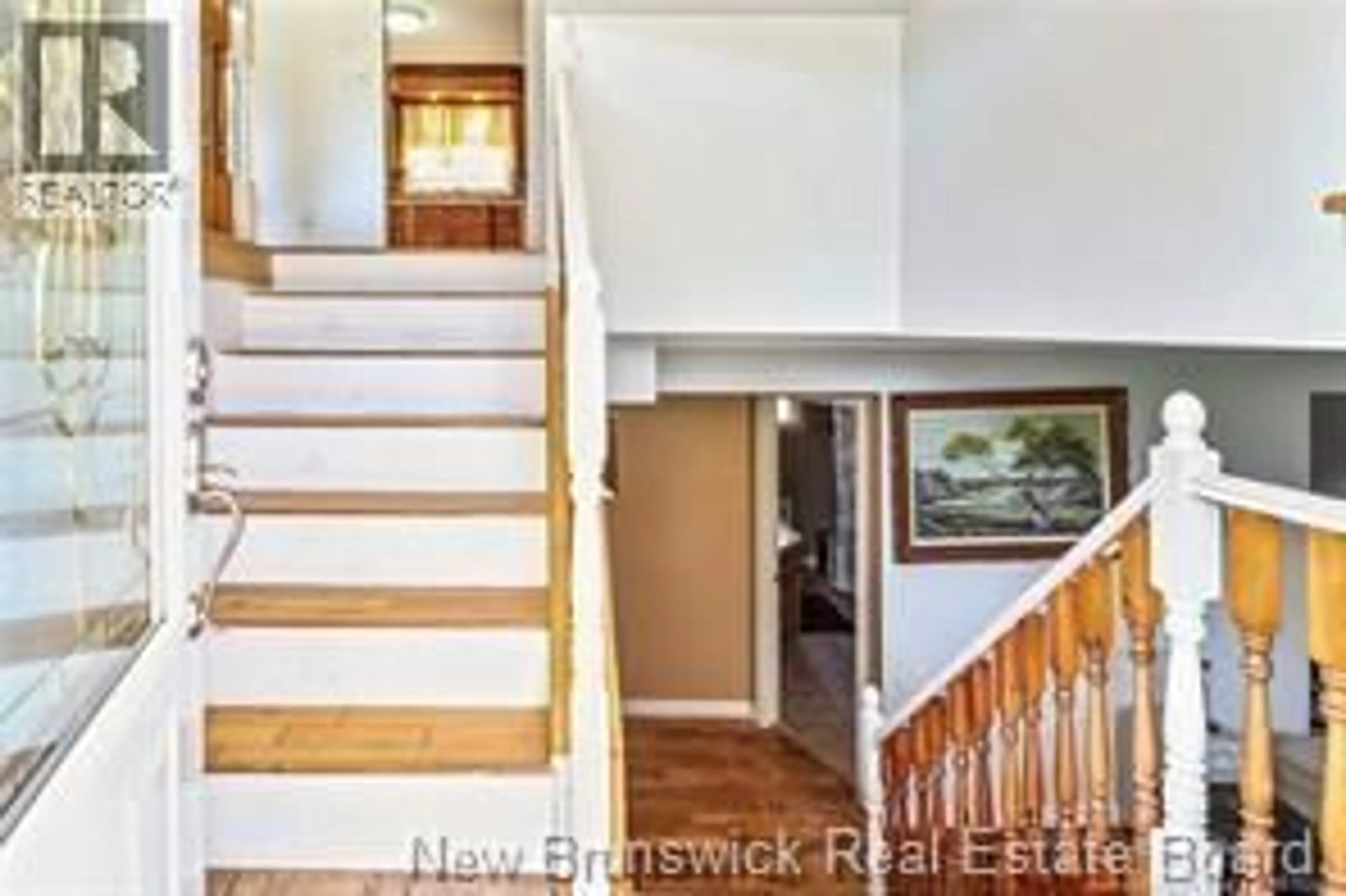 Indoor entryway for 312 BAYVIEW COURT, Dieppe New Brunswick E1A7L8