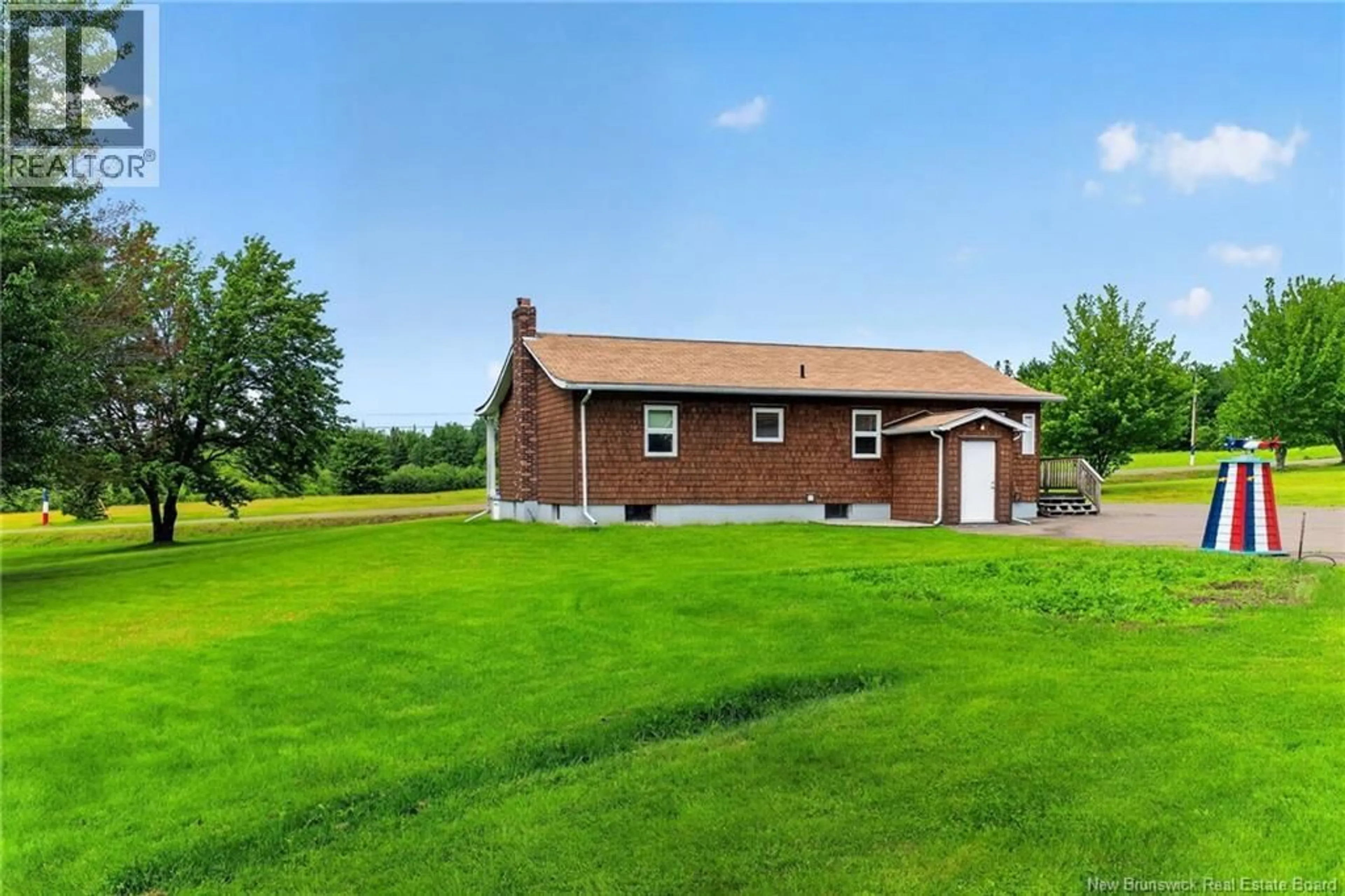 A pic from outside/outdoor area/front of a property/back of a property/a pic from drone, water/lake/river/ocean view for 1300 ROUTE 933, Haute-Aboujagane New Brunswick E4P5T1