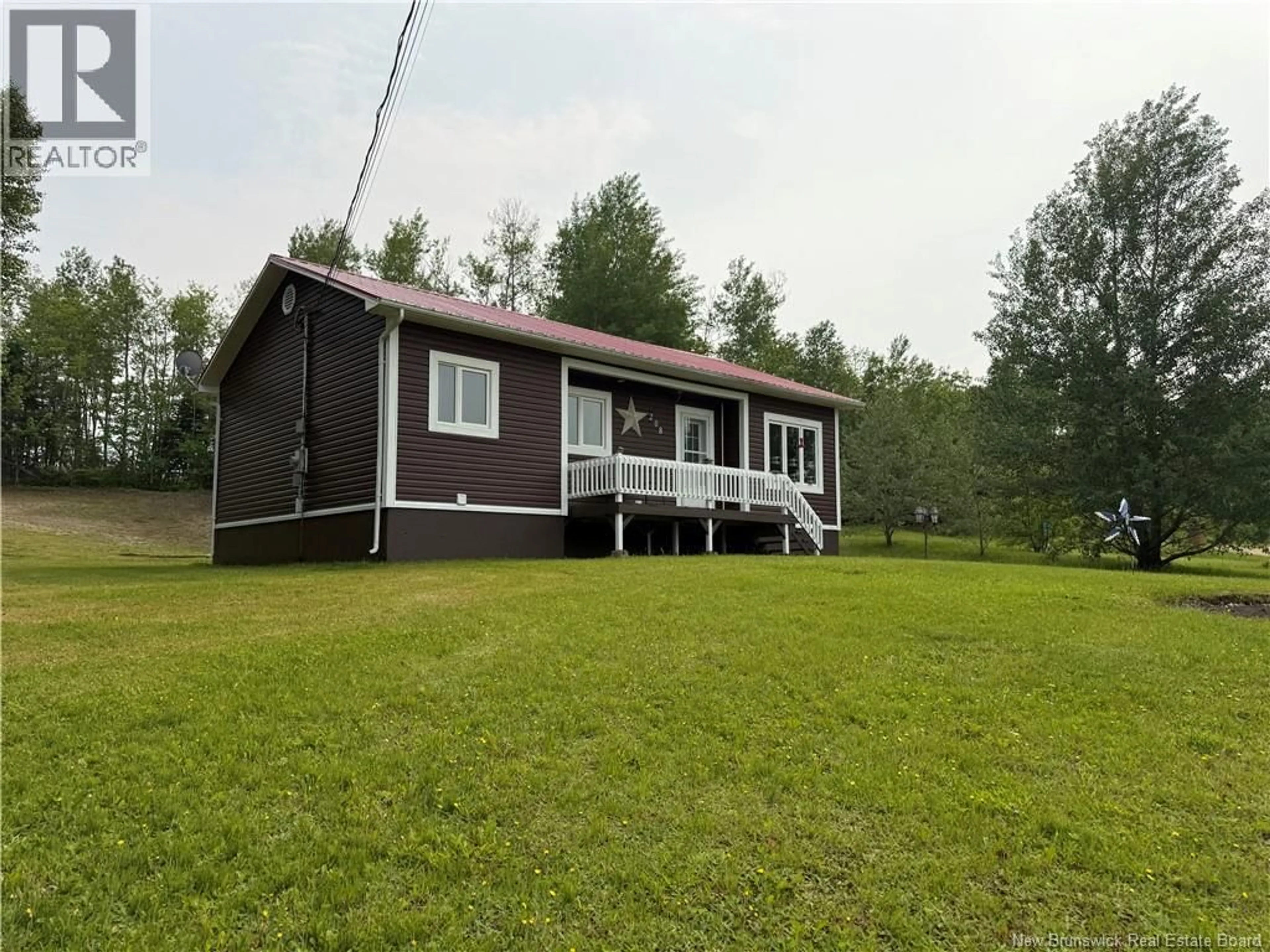 Home with vinyl exterior material, unknown for 208 RUE ADELARD, Pont-Lafrance New Brunswick E1X1P6