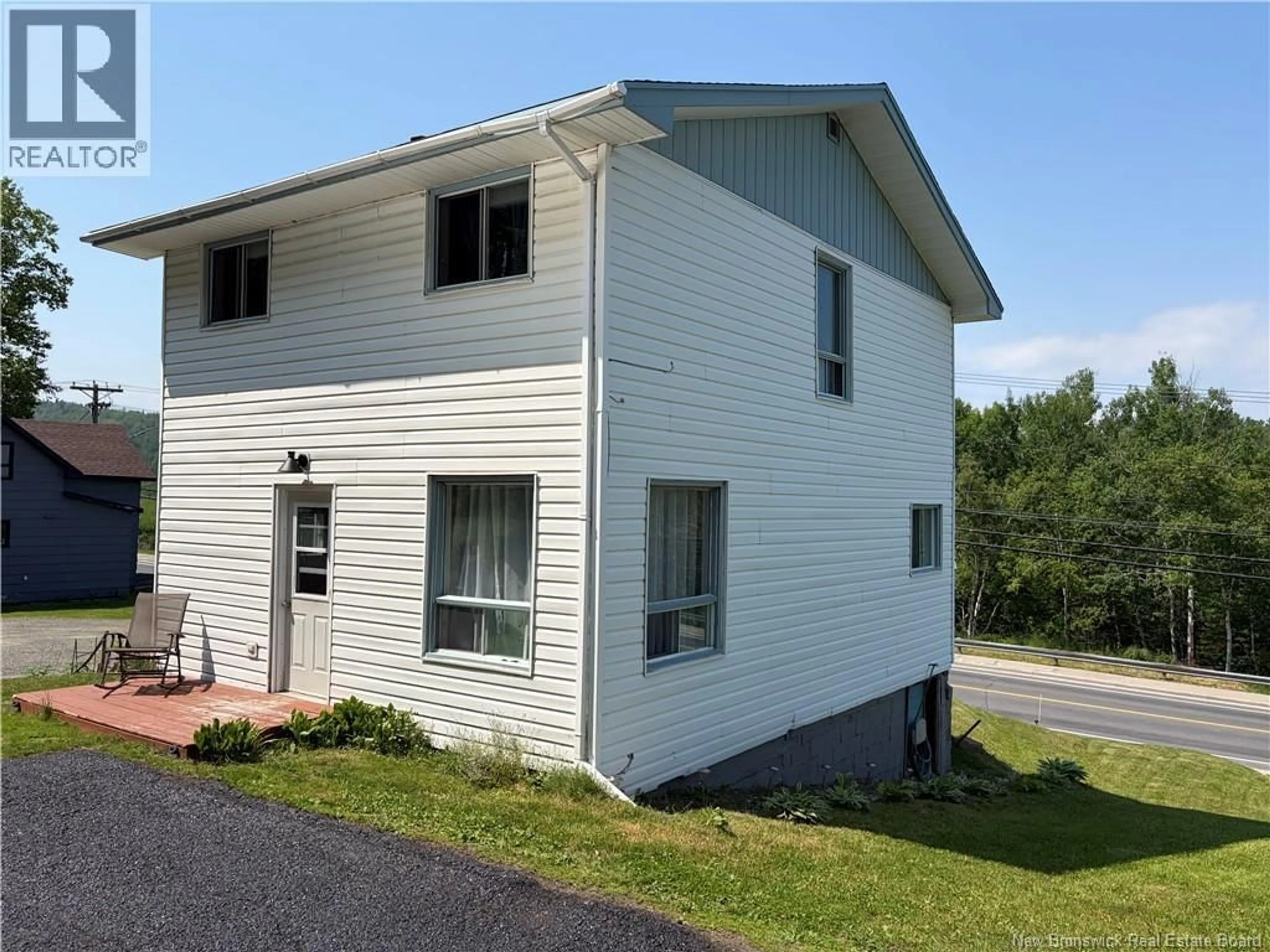 Home with vinyl exterior material, building for 345 RENFREW, Dalhousie New Brunswick E8C2J4