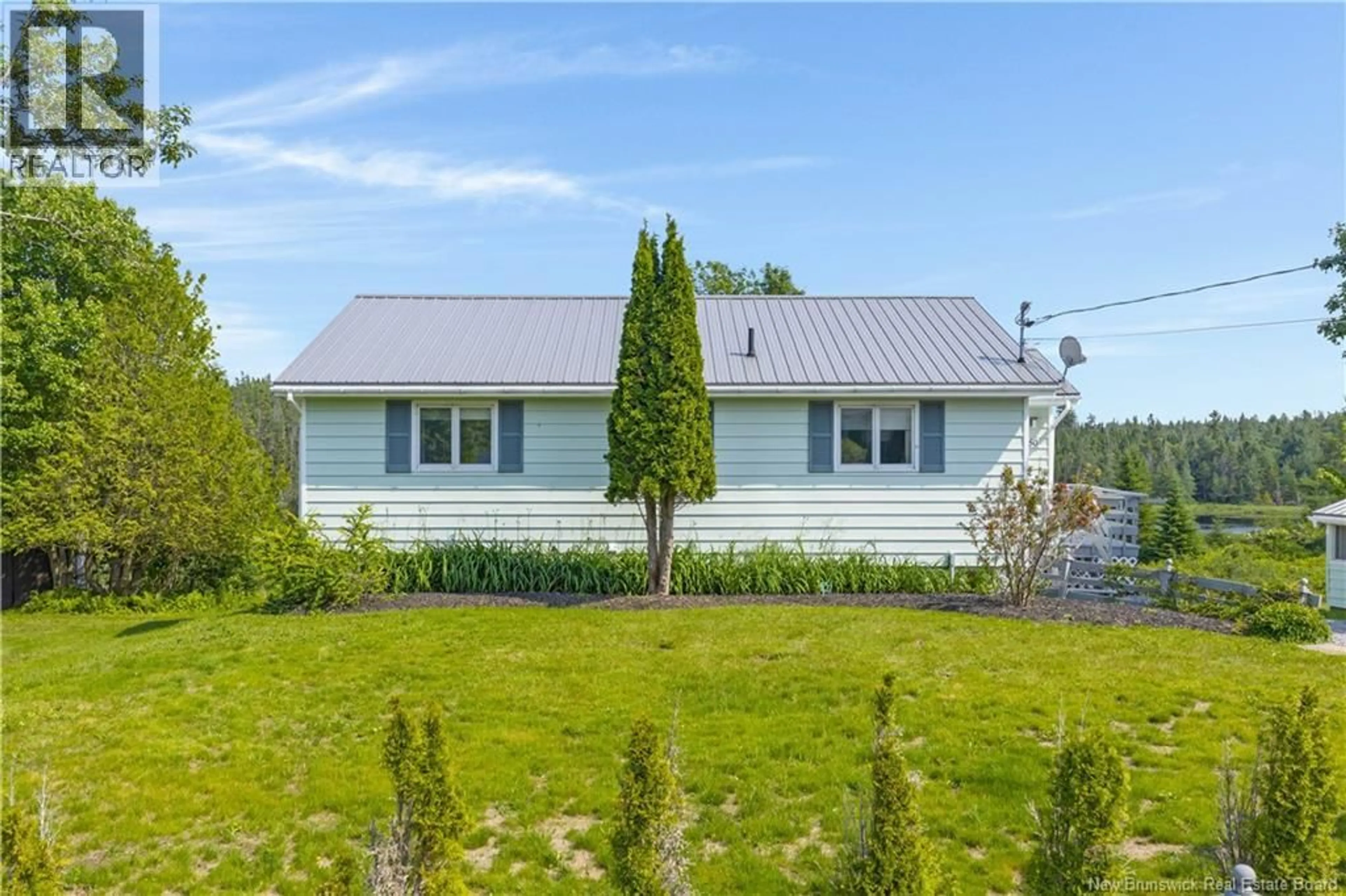 A pic from outside/outdoor area/front of a property/back of a property/a pic from drone, unknown for 50 SHERWOOD ROAD, Prince Of Wales New Brunswick E5J2K9