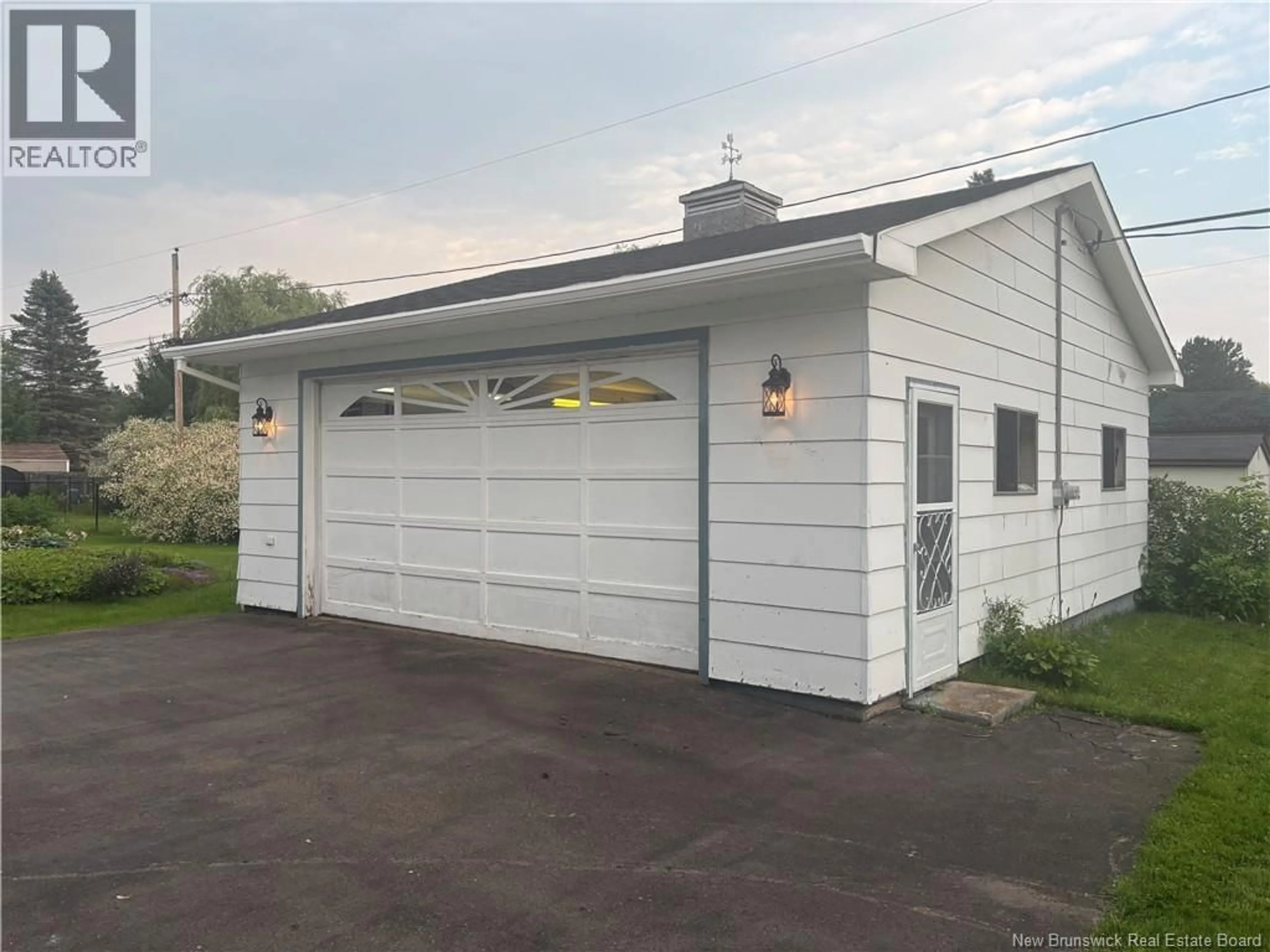 Indoor garage for 22 ASHBURN AVENUE, Riverview New Brunswick E1B3C7