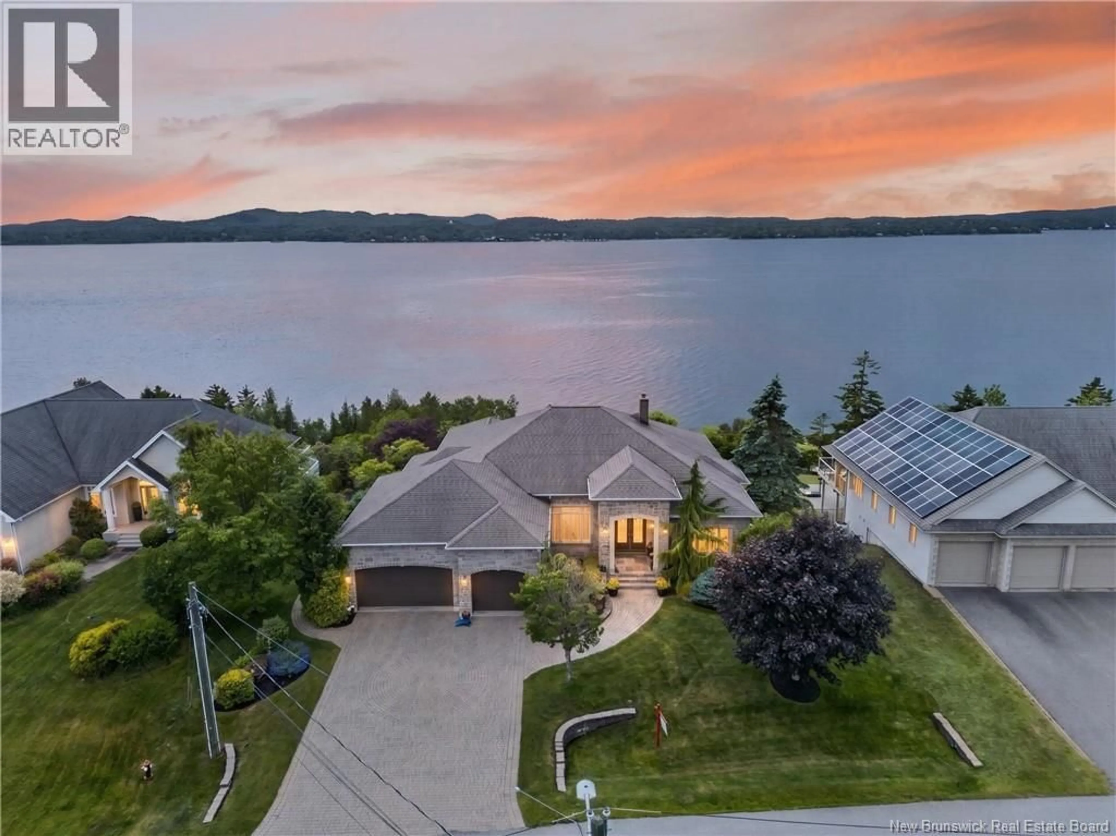 A pic from outside/outdoor area/front of a property/back of a property/a pic from drone, water/lake/river/ocean view for 43 ANCHORAGE AVENUE, Saint John New Brunswick E2K5R3
