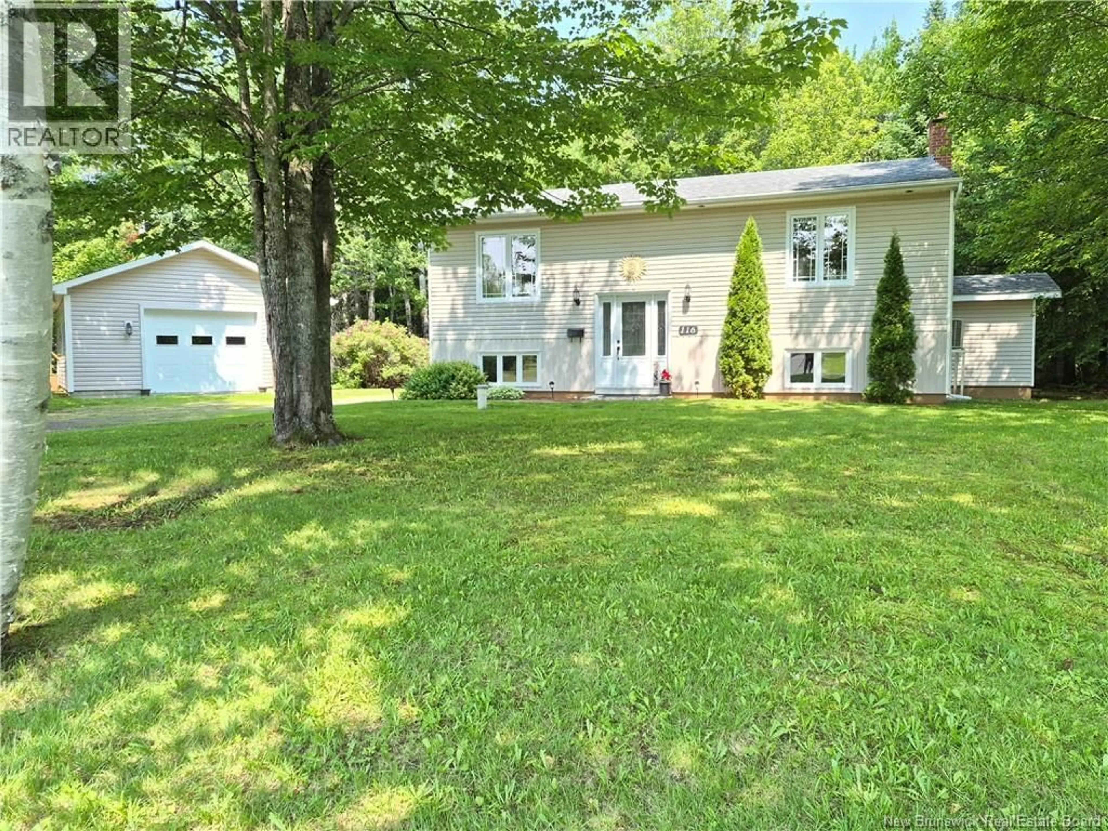 Home with vinyl exterior material, street for 116 RUE FRENETTE, Nigadoo New Brunswick E8K3V7