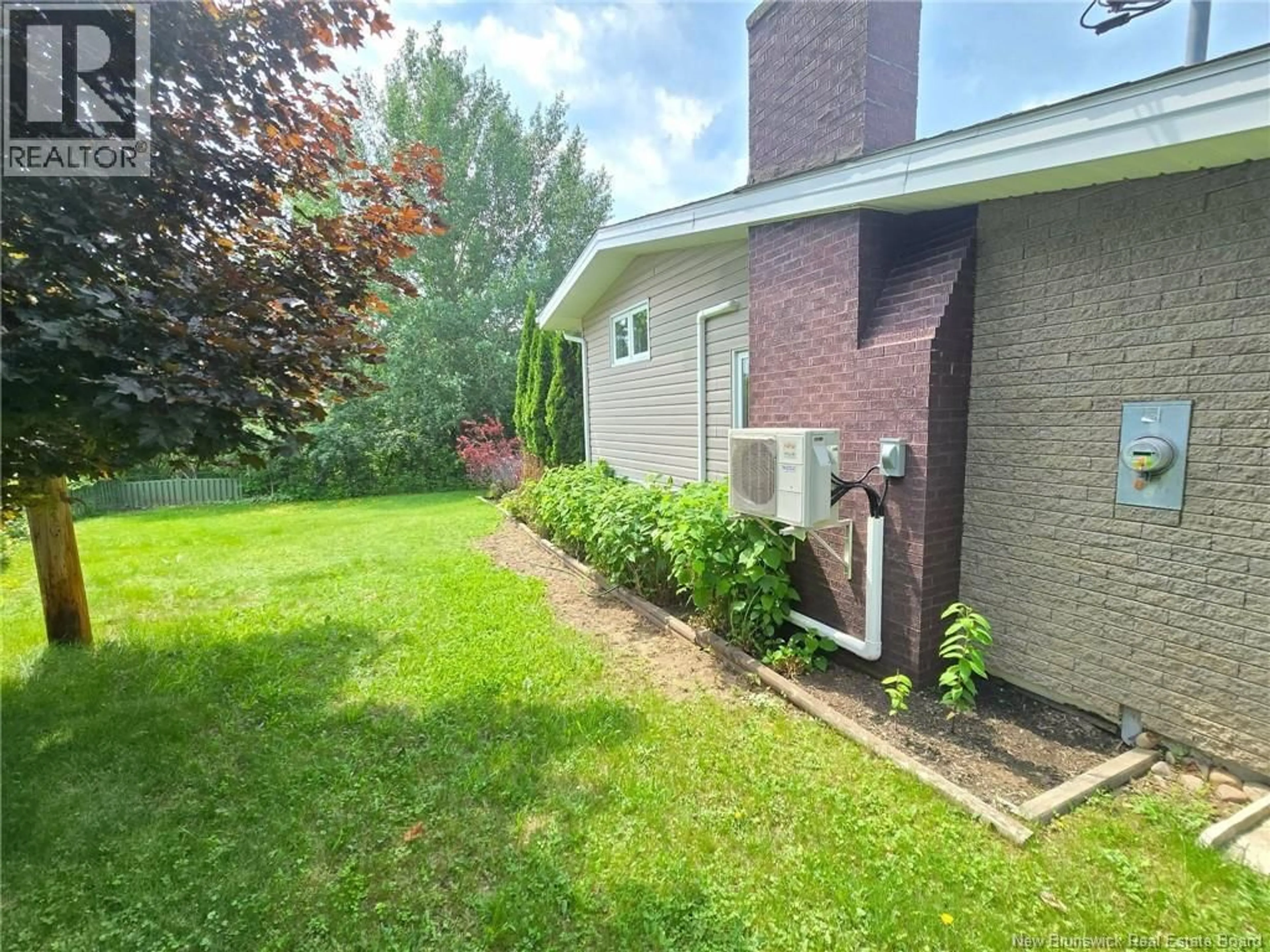 Unknown for 735 ASSUMPTION, Bathurst New Brunswick E2A2V6