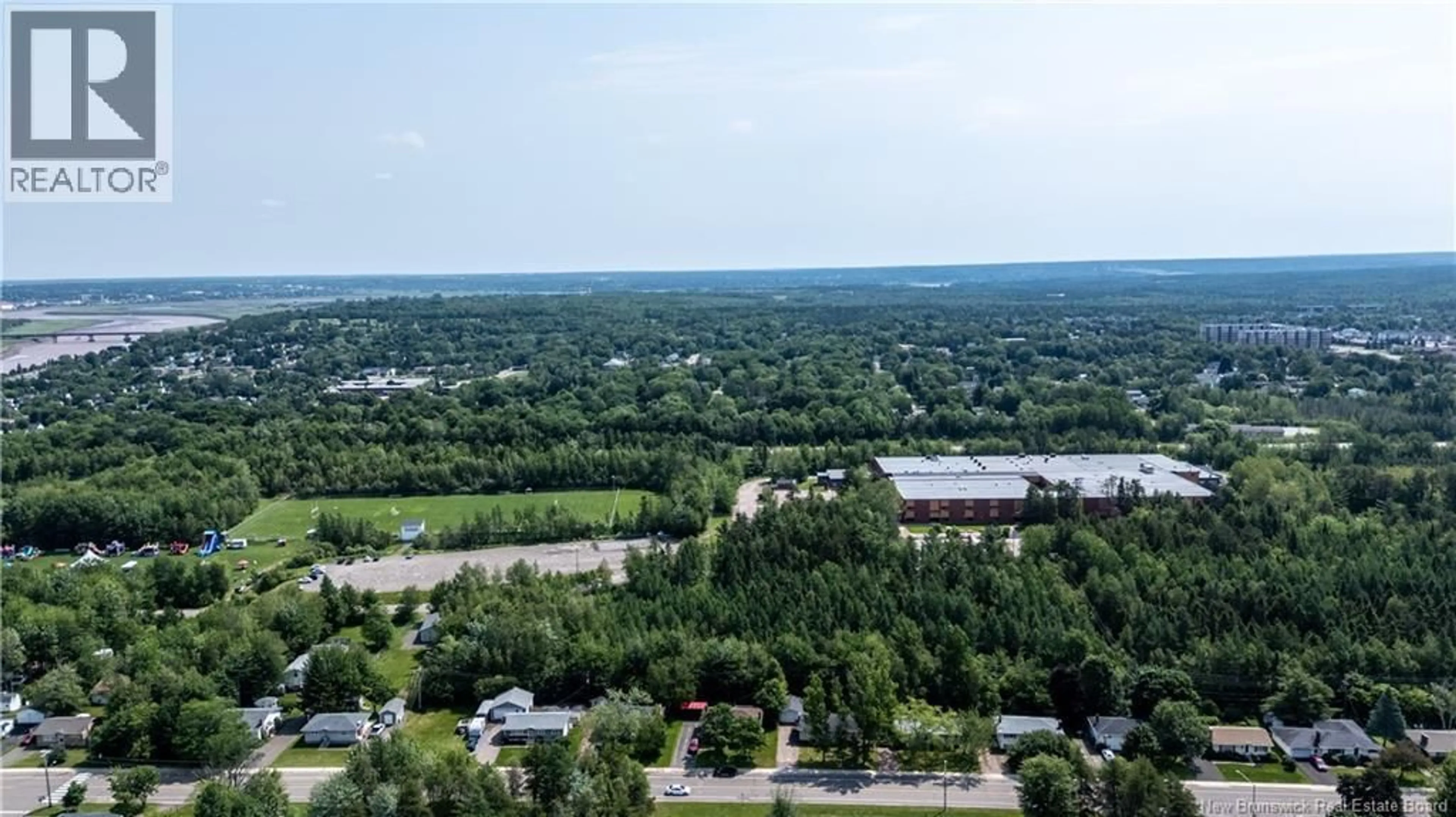 A pic from outside/outdoor area/front of a property/back of a property/a pic from drone, water/lake/river/ocean view for 252 BUCKINGHAM AVENUE, Riverview New Brunswick E1B2N8