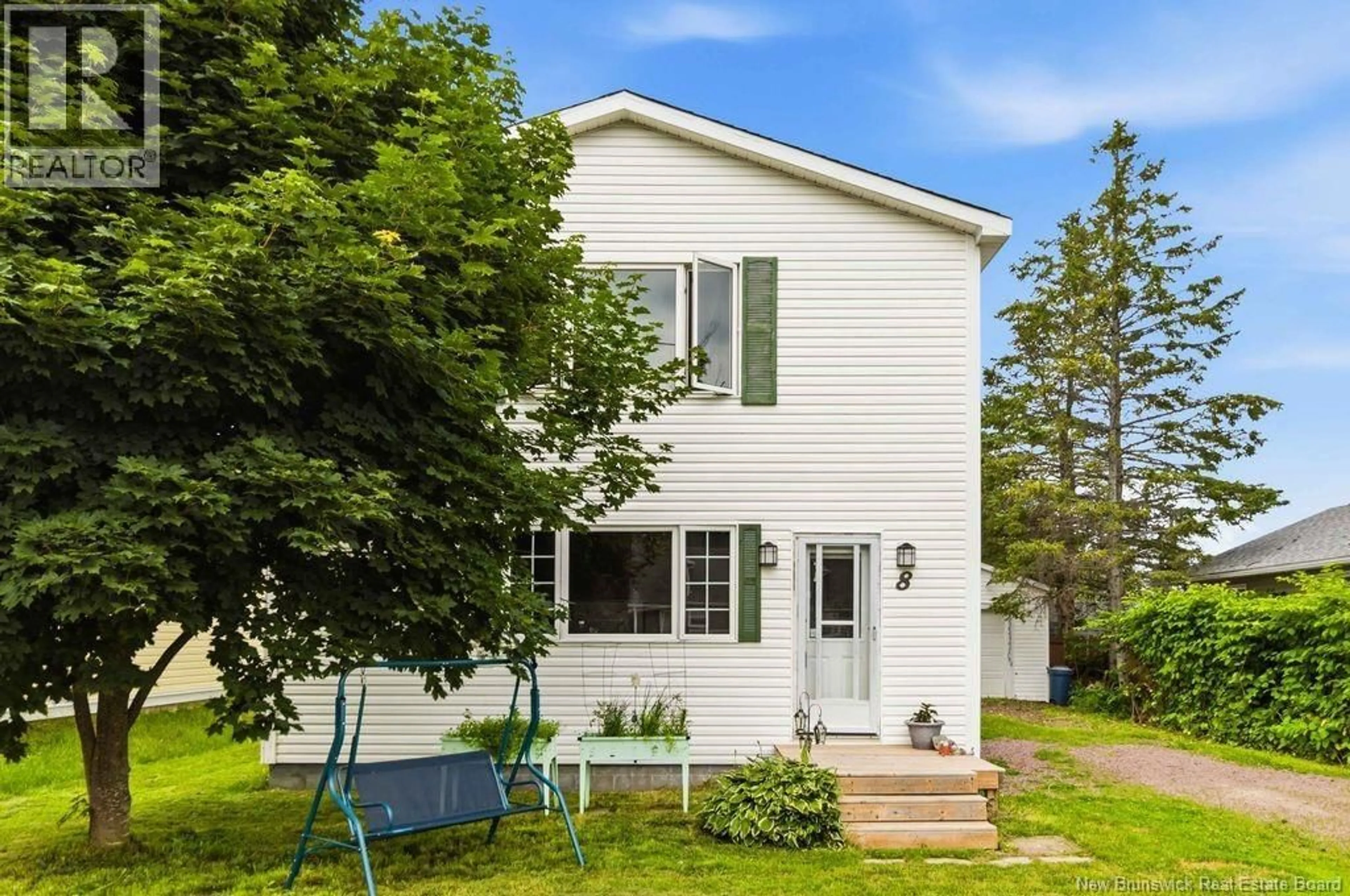 Home with vinyl exterior material, street for 8 HILLSIDE STREET, Pointe-Du-Chêne New Brunswick E4P4M2