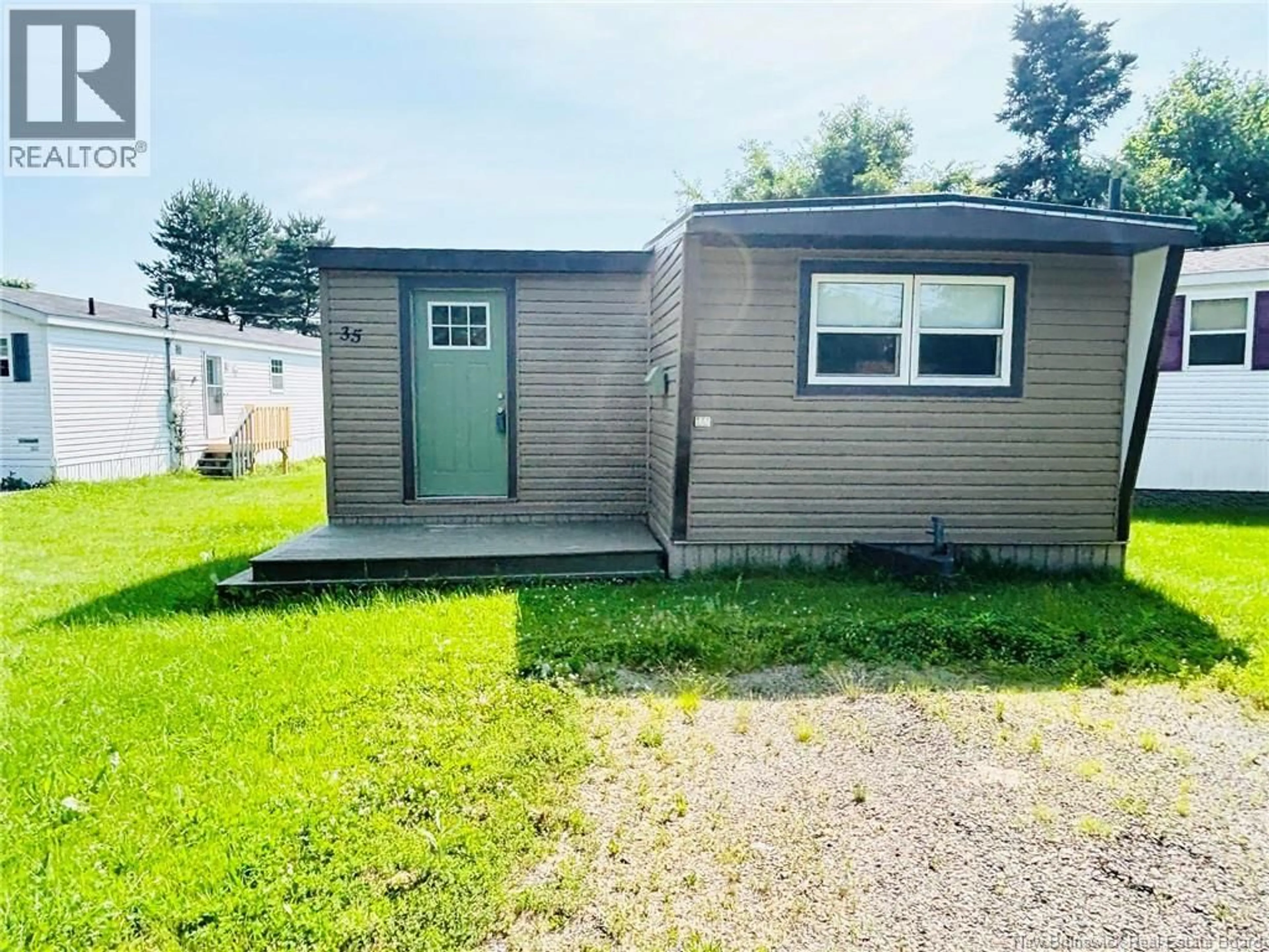 Shed for 35 KELLY'S DRIVE, Fredericton New Brunswick E3B7R1
