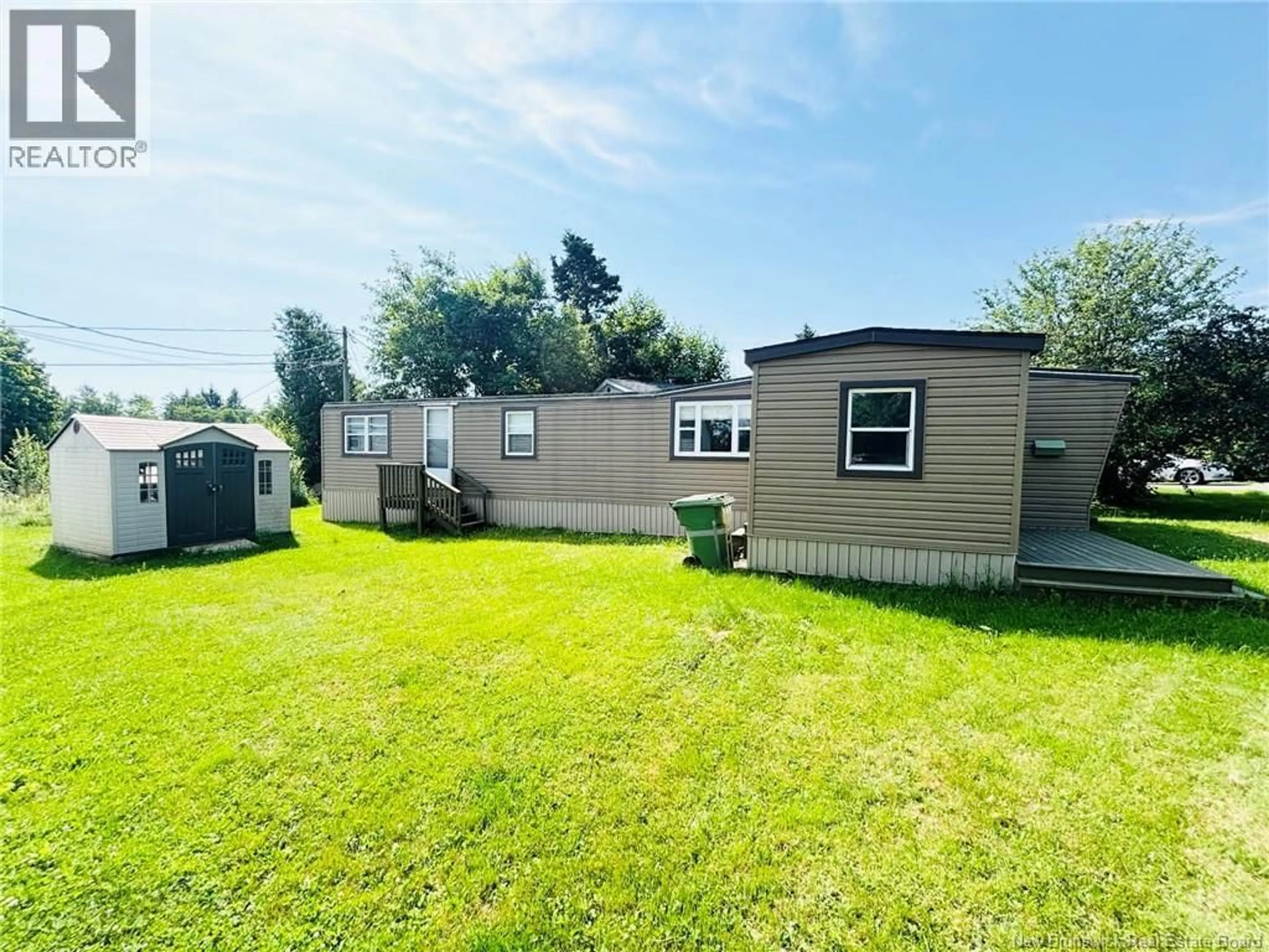 A pic from outside/outdoor area/front of a property/back of a property/a pic from drone, water/lake/river/ocean view for 35 KELLY'S DRIVE, Fredericton New Brunswick E3B7R1