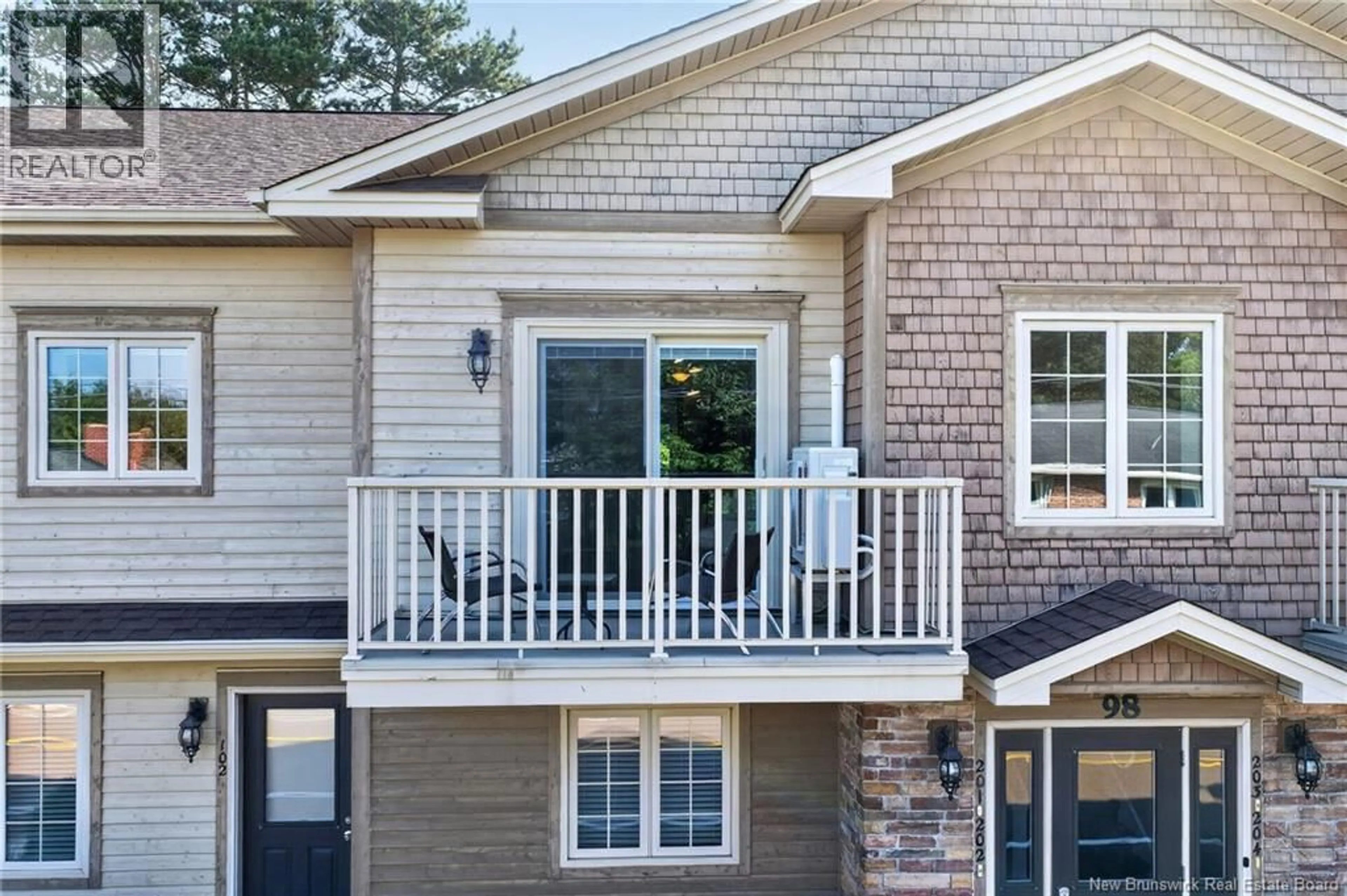 Home with vinyl exterior material, unknown for 201 - 98 PLEASANT STREET, Shediac New Brunswick E4P2L6