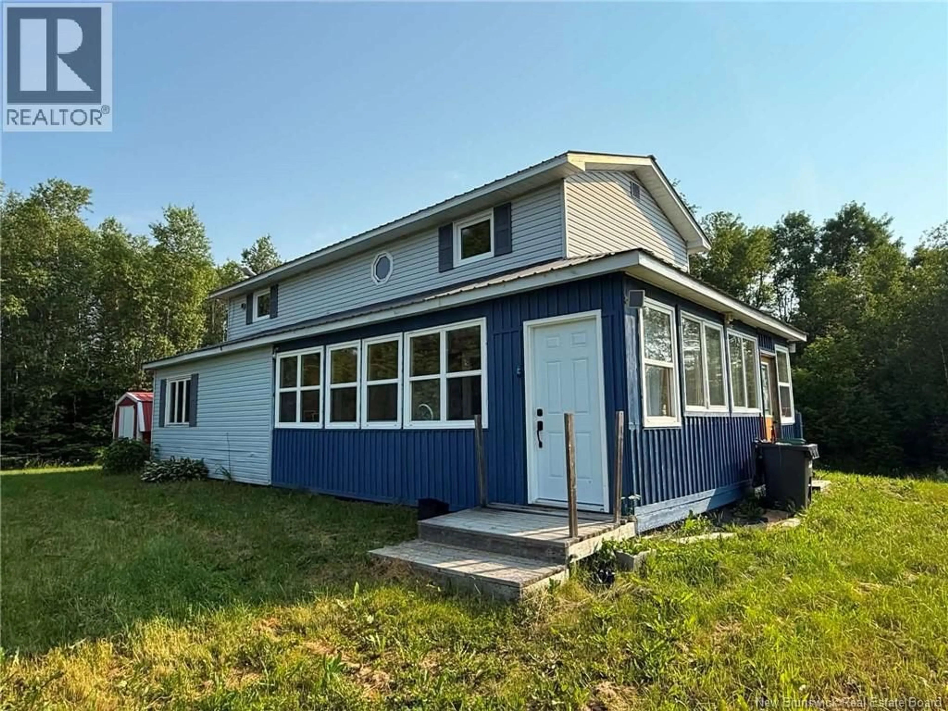 Home with vinyl exterior material, building for 41 COSMAN ROAD, Woodstock New Brunswick E7N2B6