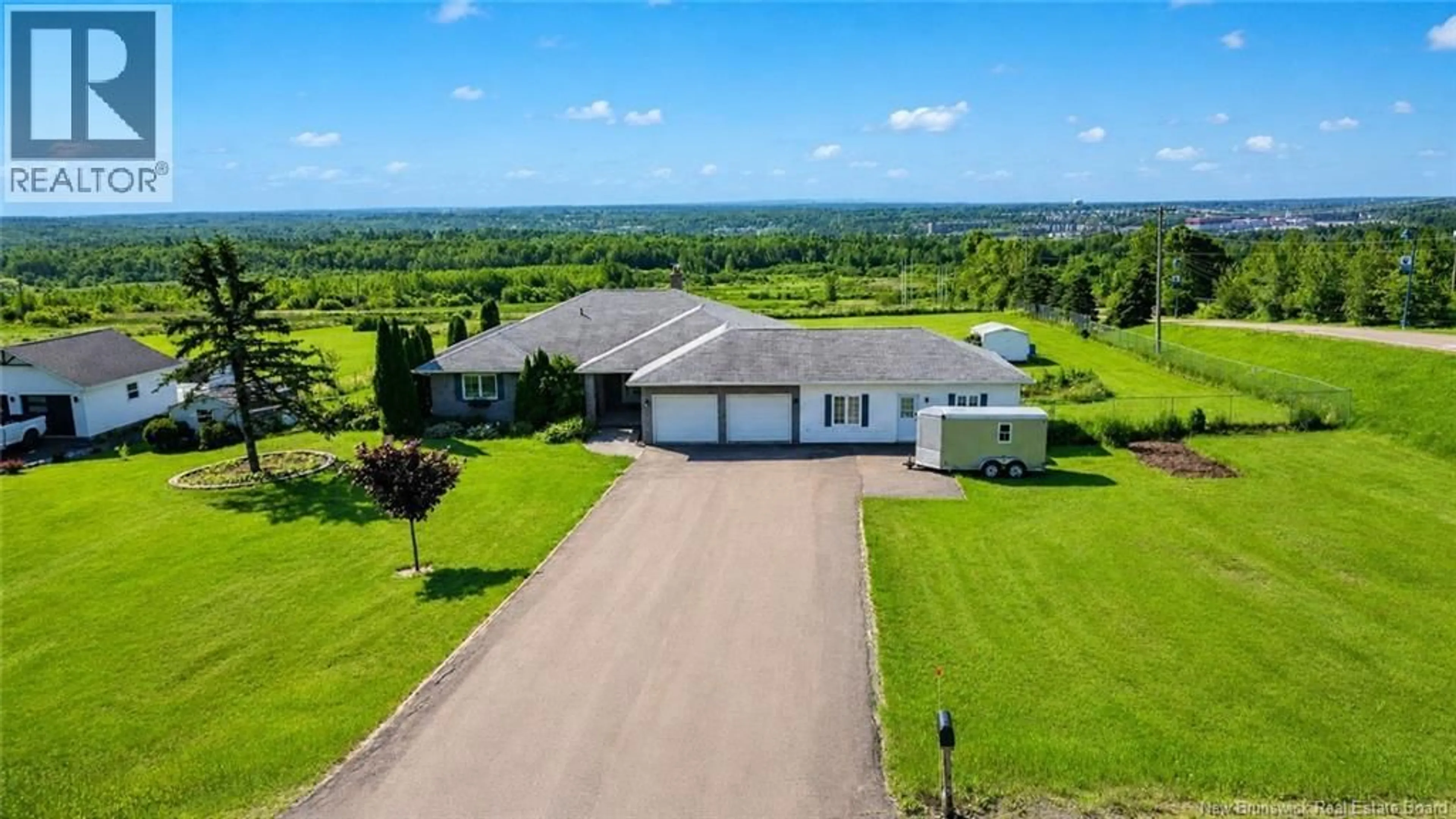 A pic from outside/outdoor area/front of a property/back of a property/a pic from drone, water/lake/river/ocean view for 680 FRONT MOUNTAIN ROAD, Moncton New Brunswick E1G3H3