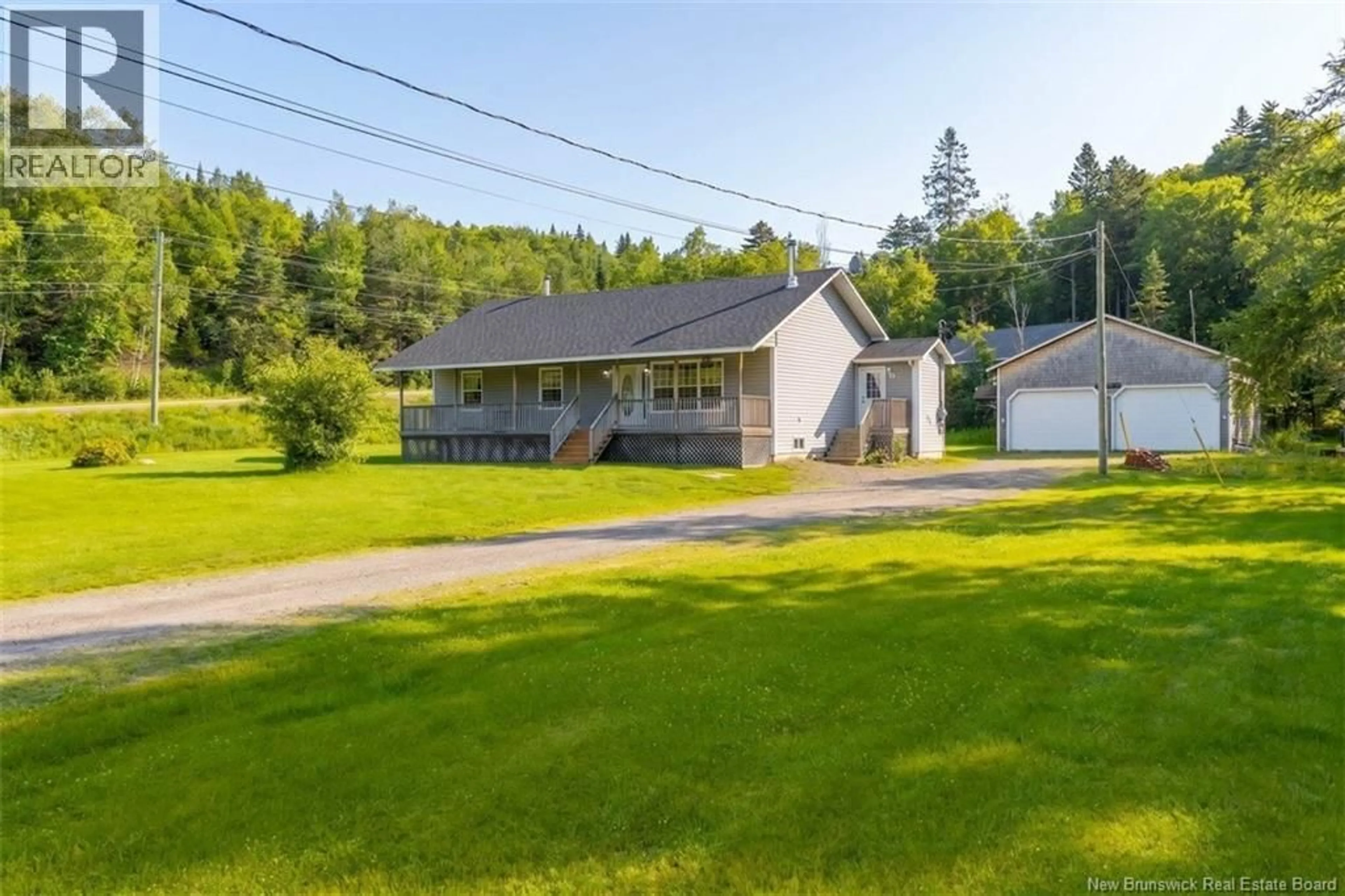 A pic from outside/outdoor area/front of a property/back of a property/a pic from drone, unknown for 7 IVEY COURT, Pennfield New Brunswick E5H1X9
