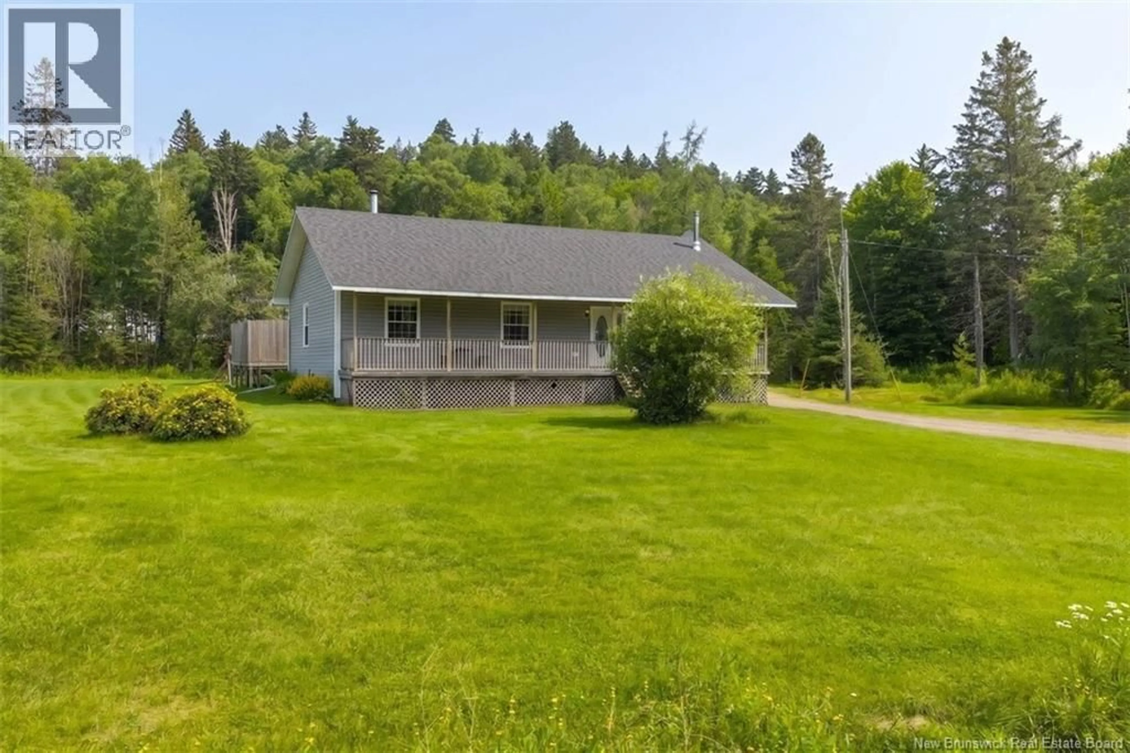 A pic from outside/outdoor area/front of a property/back of a property/a pic from drone, unknown for 7 IVEY COURT, Pennfield New Brunswick E5H1X9