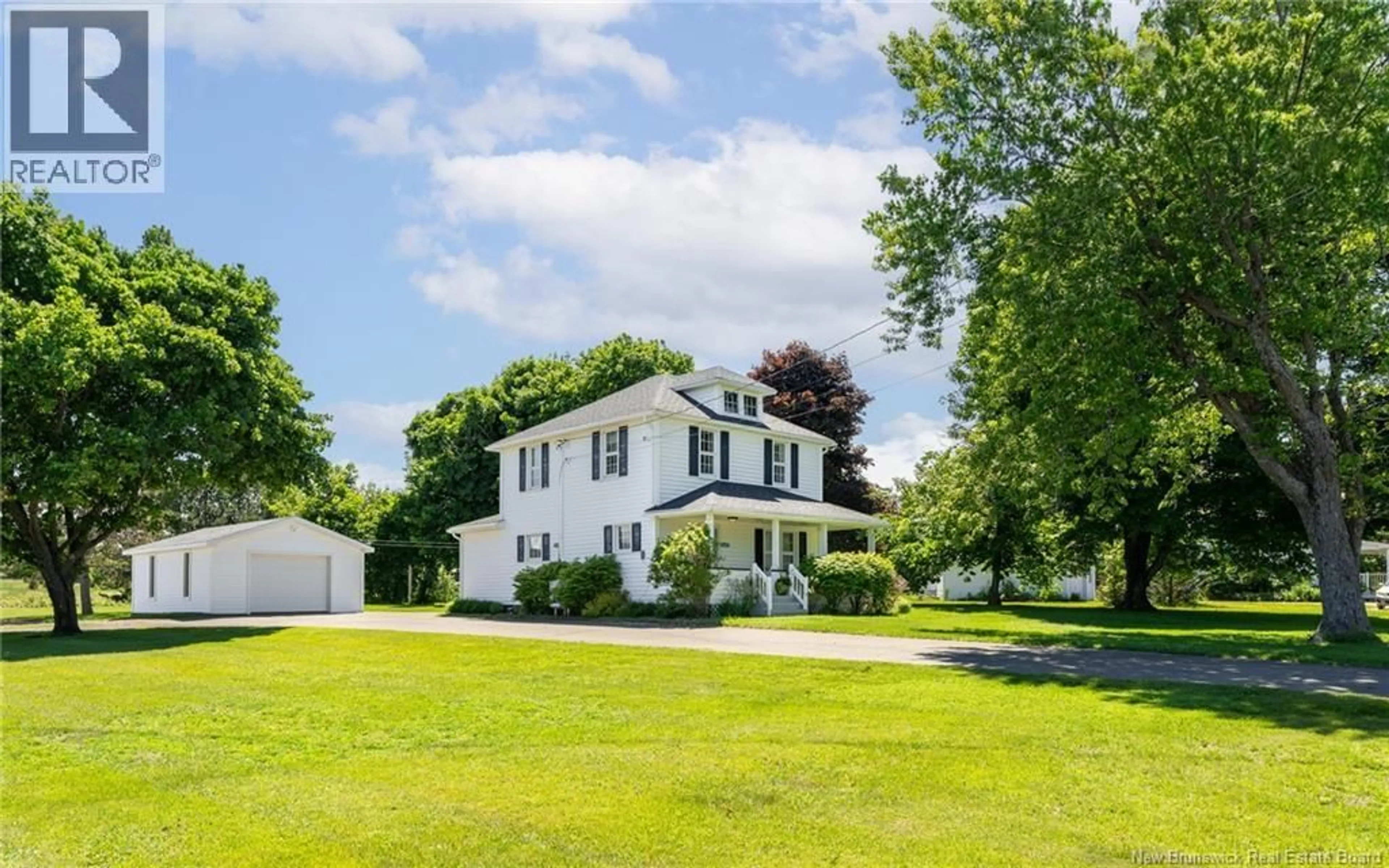 A pic from outside/outdoor area/front of a property/back of a property/a pic from drone, street for 2147 ROUTE 133, Grand-Barachois New Brunswick E4P8K3