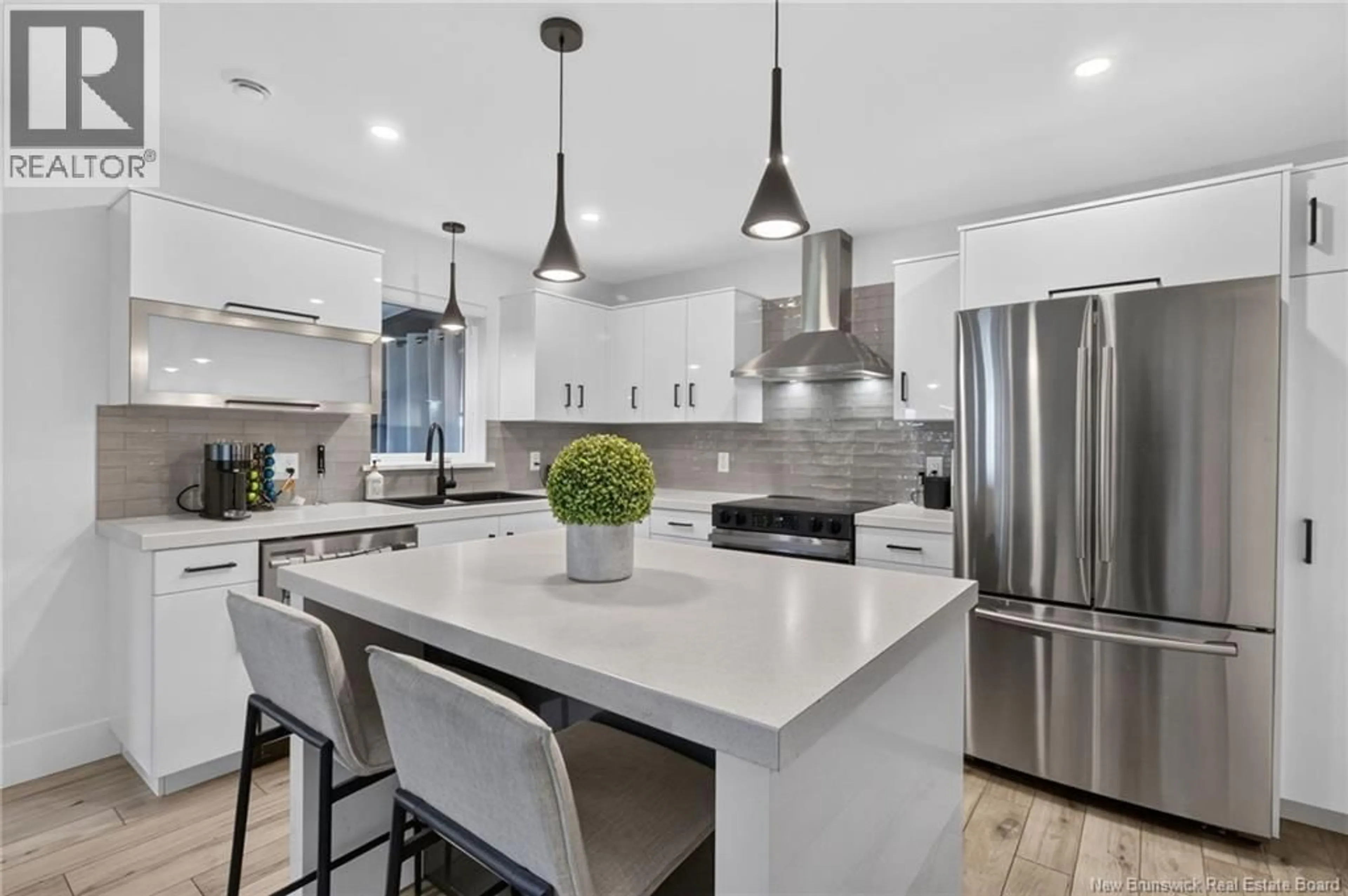 Contemporary kitchen, ceramic/tile floor for 120 DOIRON, Dieppe New Brunswick E1A0X8