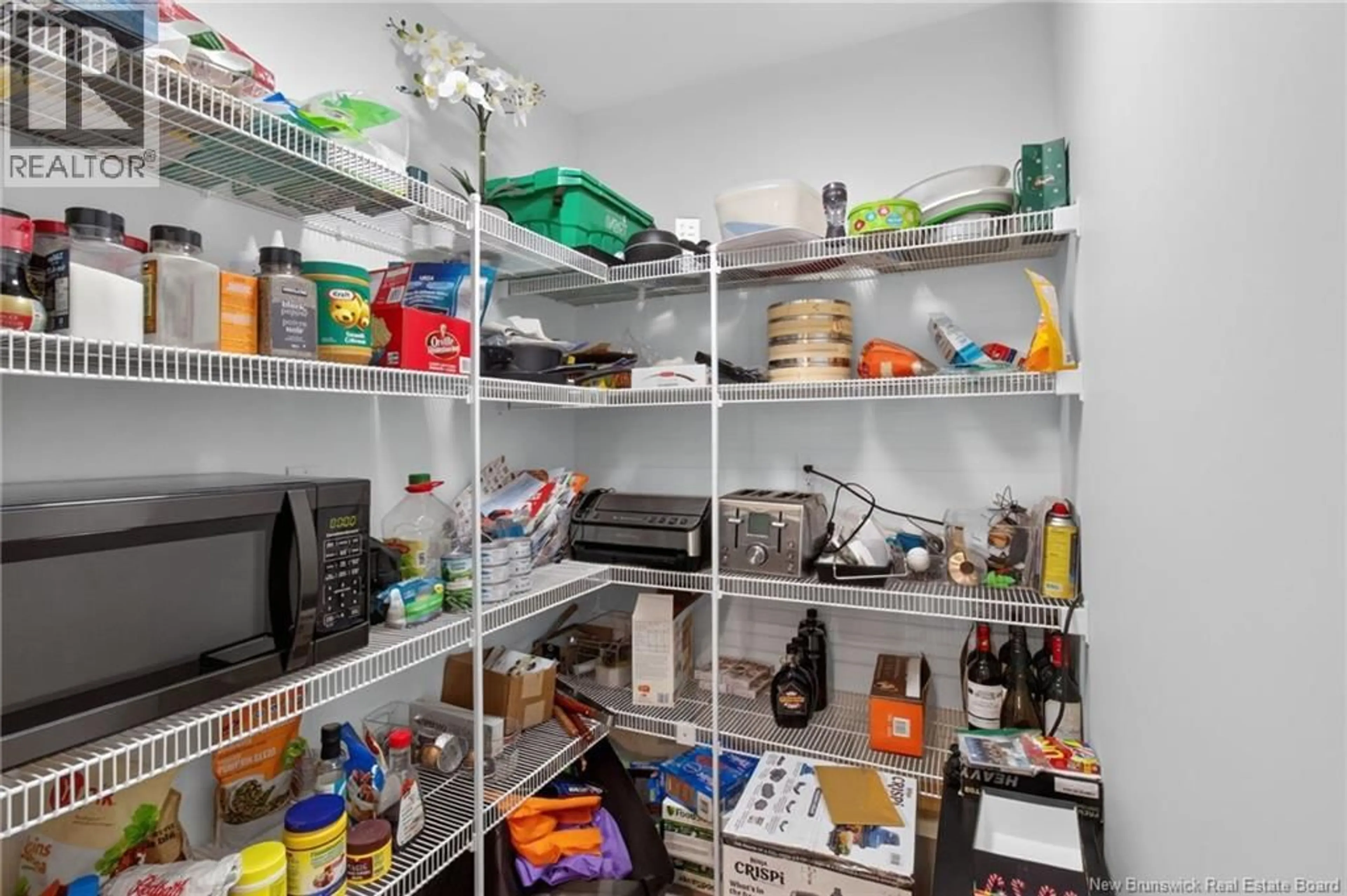 Standard kitchen, unknown for 120 DOIRON, Dieppe New Brunswick E1A0X8