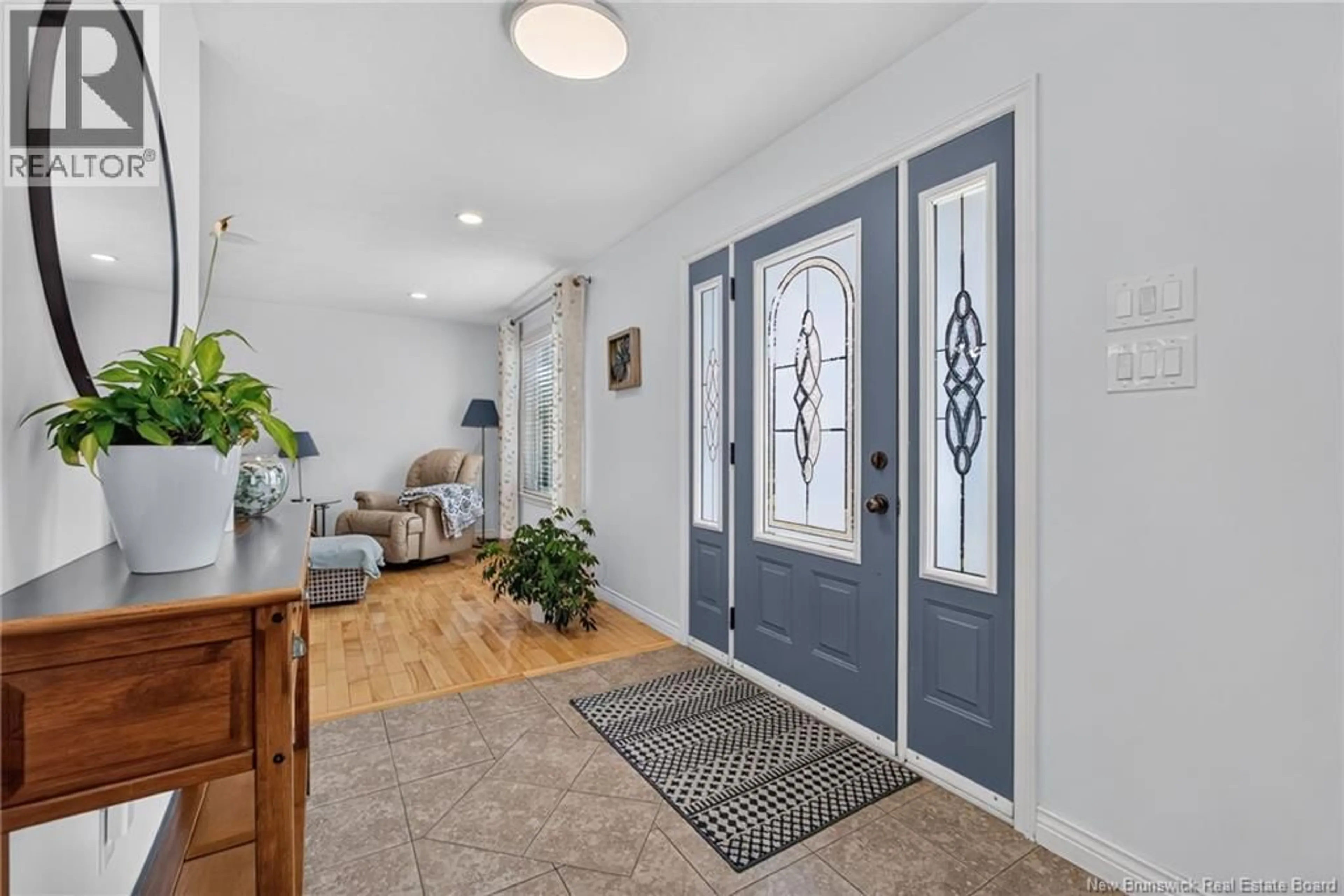 Indoor entryway for 98 MURIELLE CRESCENT, Dieppe New Brunswick E1A7R3