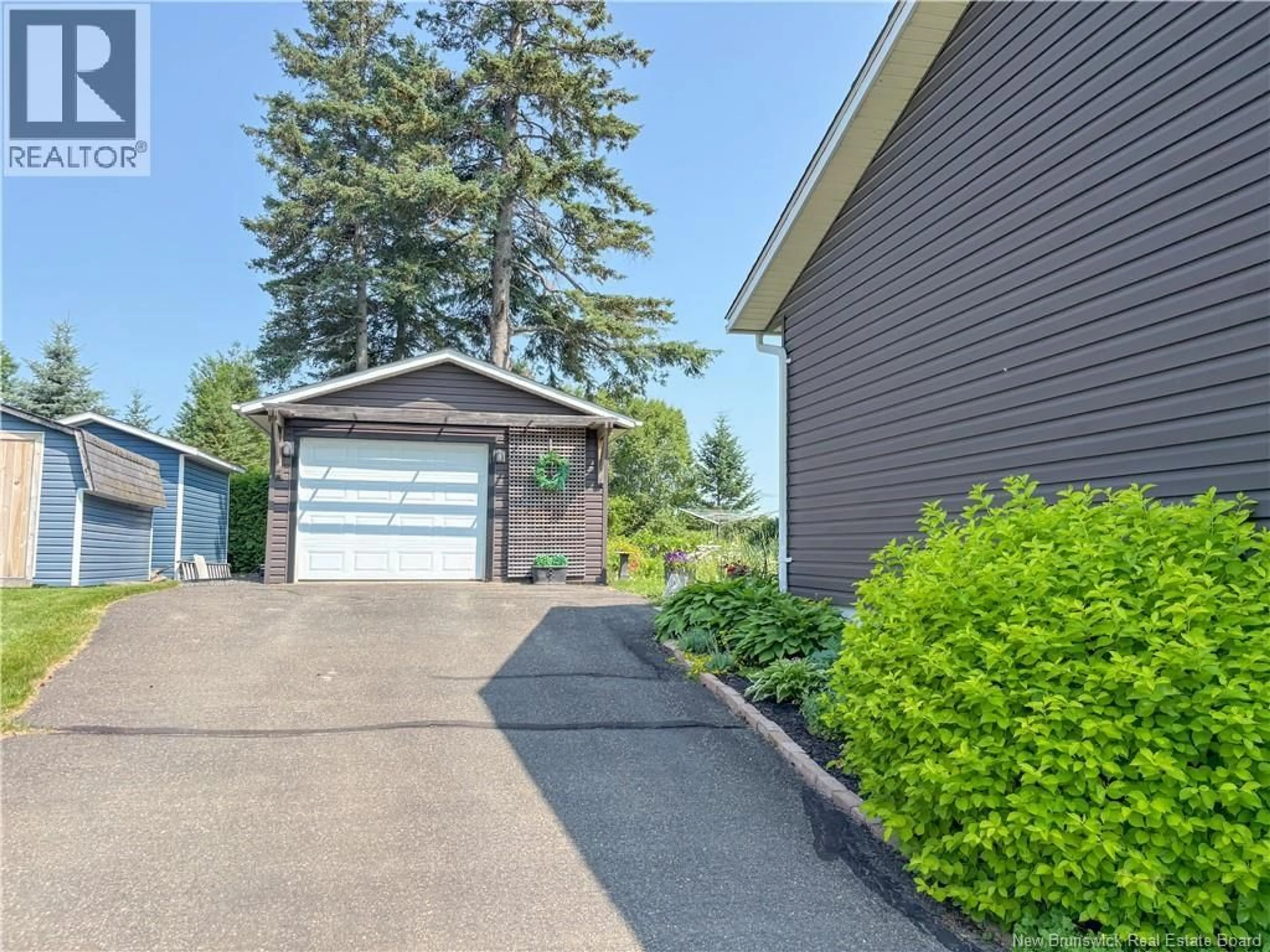 Unknown for 106 BICENTENNIAL DRIVE, Woodstock New Brunswick E7M6A7