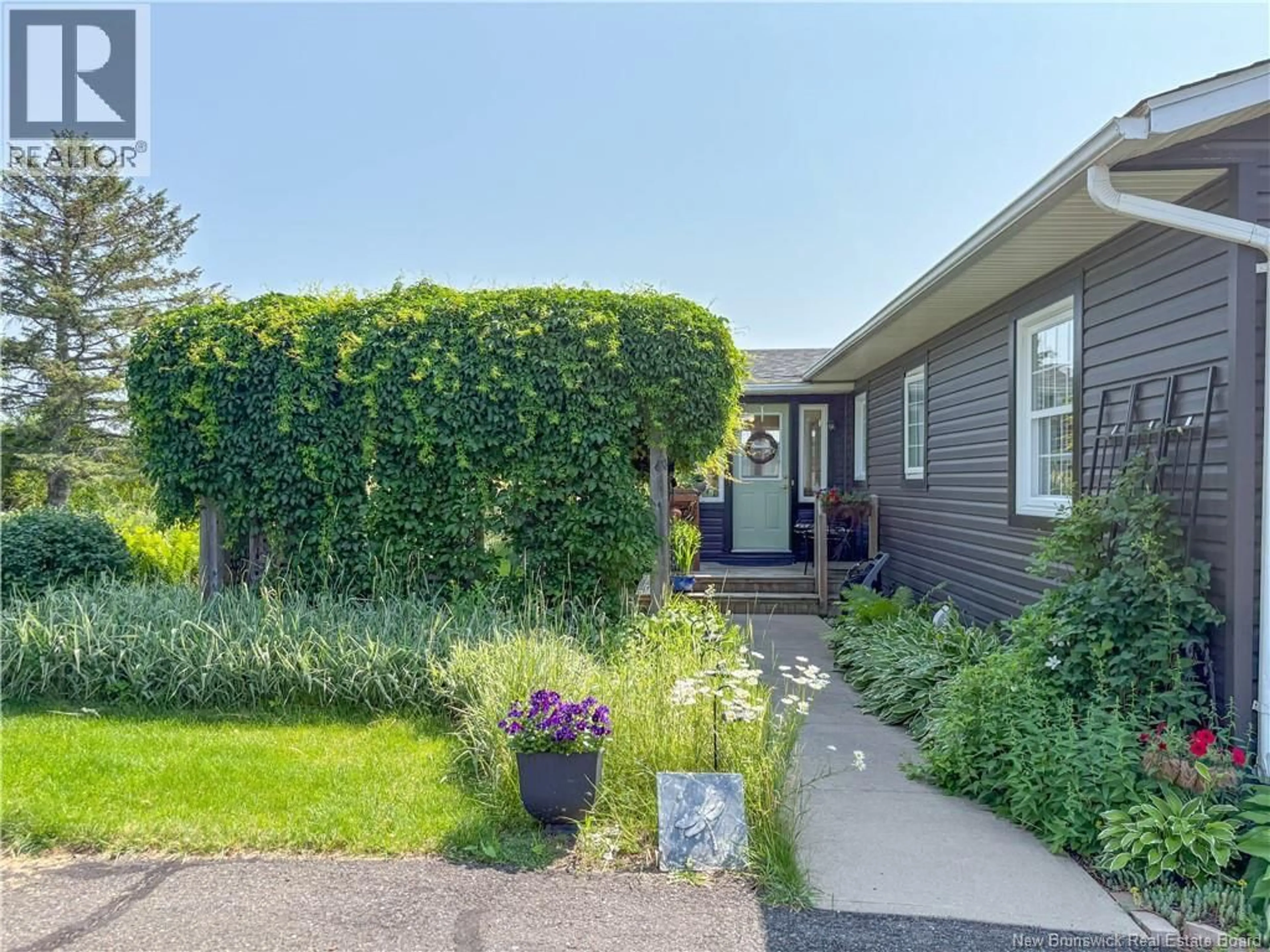 Unknown for 106 BICENTENNIAL DRIVE, Woodstock New Brunswick E7M6A7