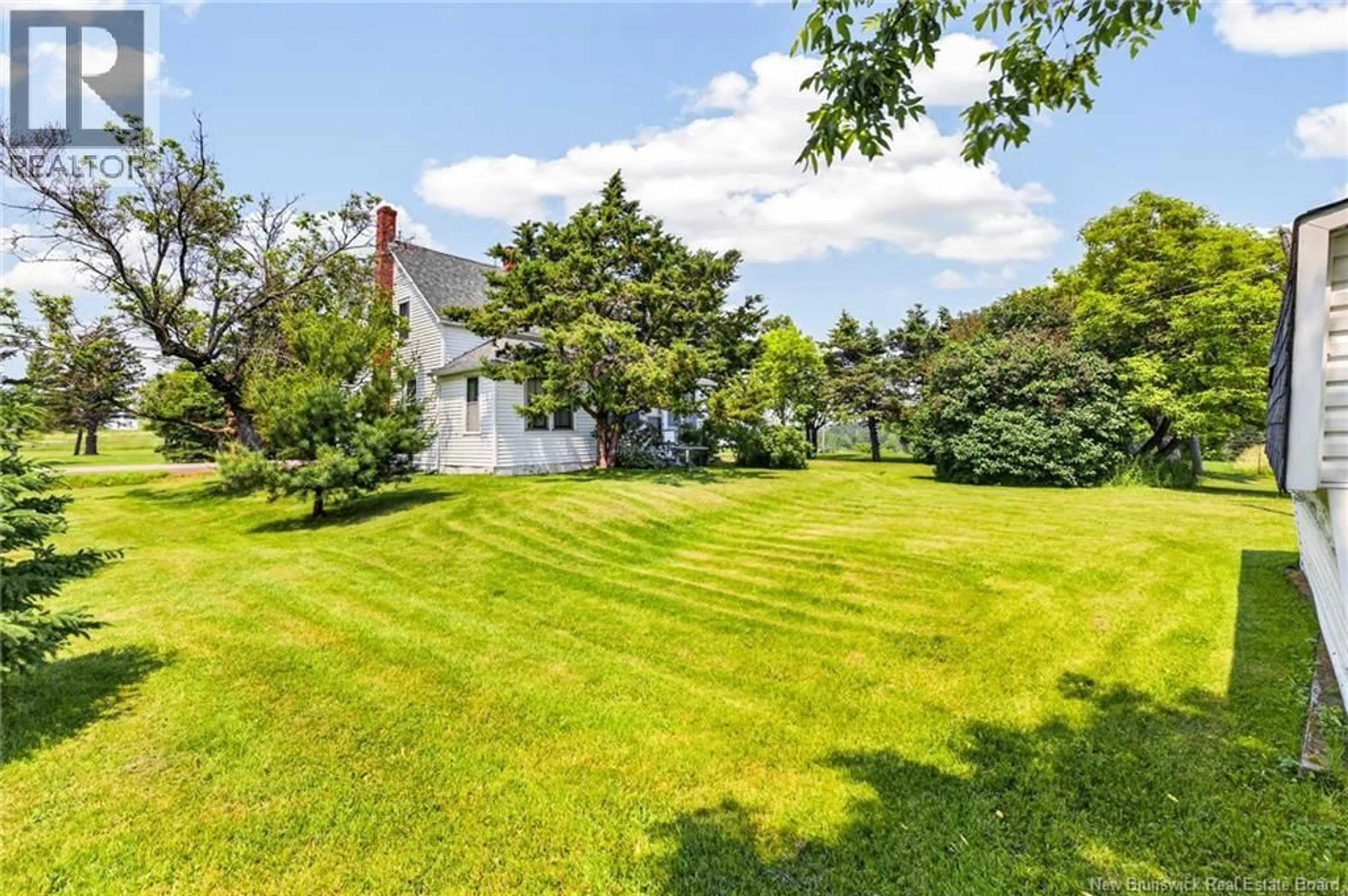 A pic from outside/outdoor area/front of a property/back of a property/a pic from drone, unknown for 2123 ROUTE 515, Sainte-Marie-De-Kent New Brunswick E4S2B3