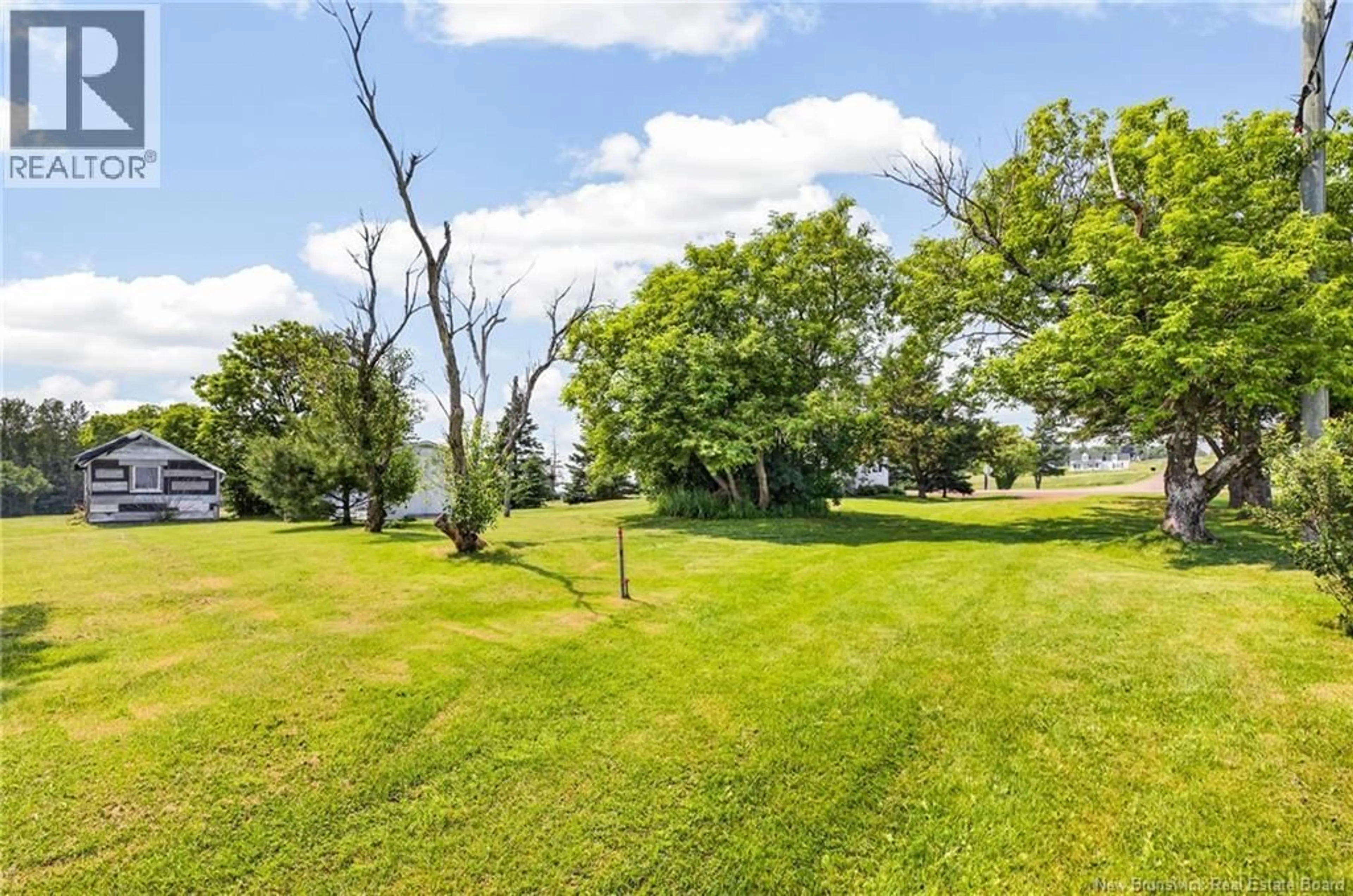 A pic from outside/outdoor area/front of a property/back of a property/a pic from drone, water/lake/river/ocean view for 2123 ROUTE 515, Sainte-Marie-De-Kent New Brunswick E4S2B3