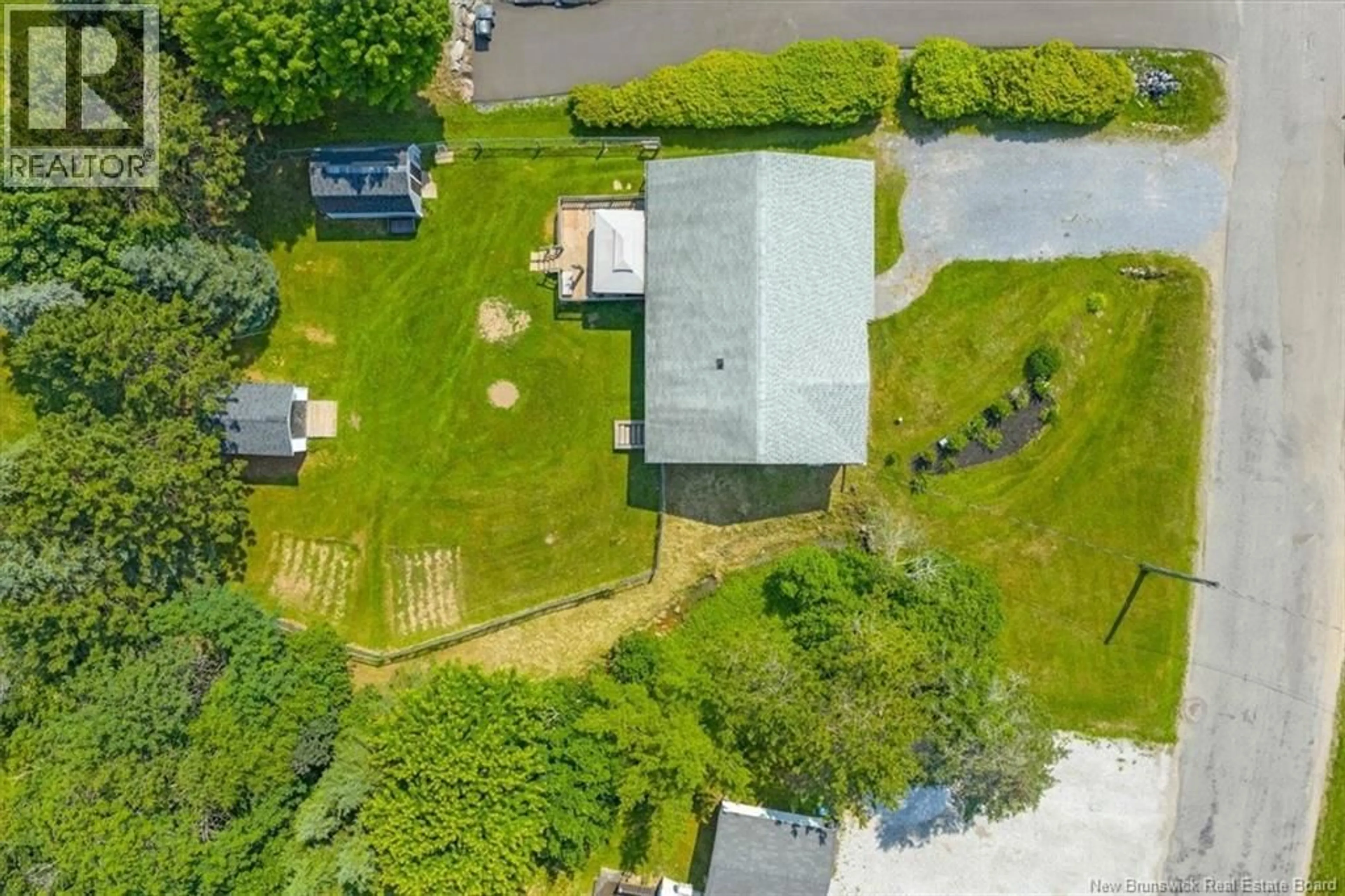 A pic from outside/outdoor area/front of a property/back of a property/a pic from drone, unknown for 77 LAW AVENUE, Hampton New Brunswick E5N5C2