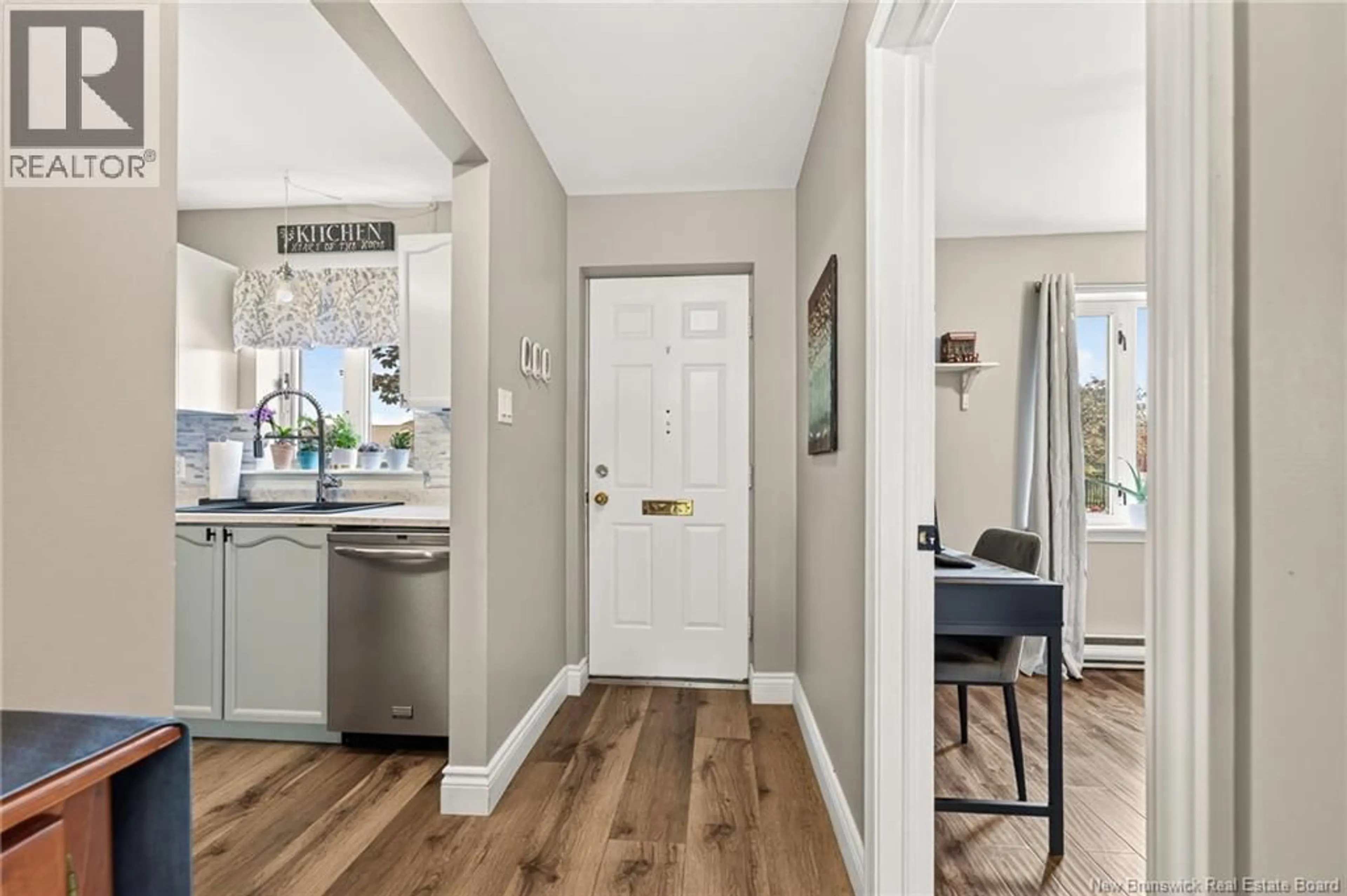 Indoor entryway for 14 - 50 MCAULEY DRIVE, Moncton New Brunswick E1A6R2
