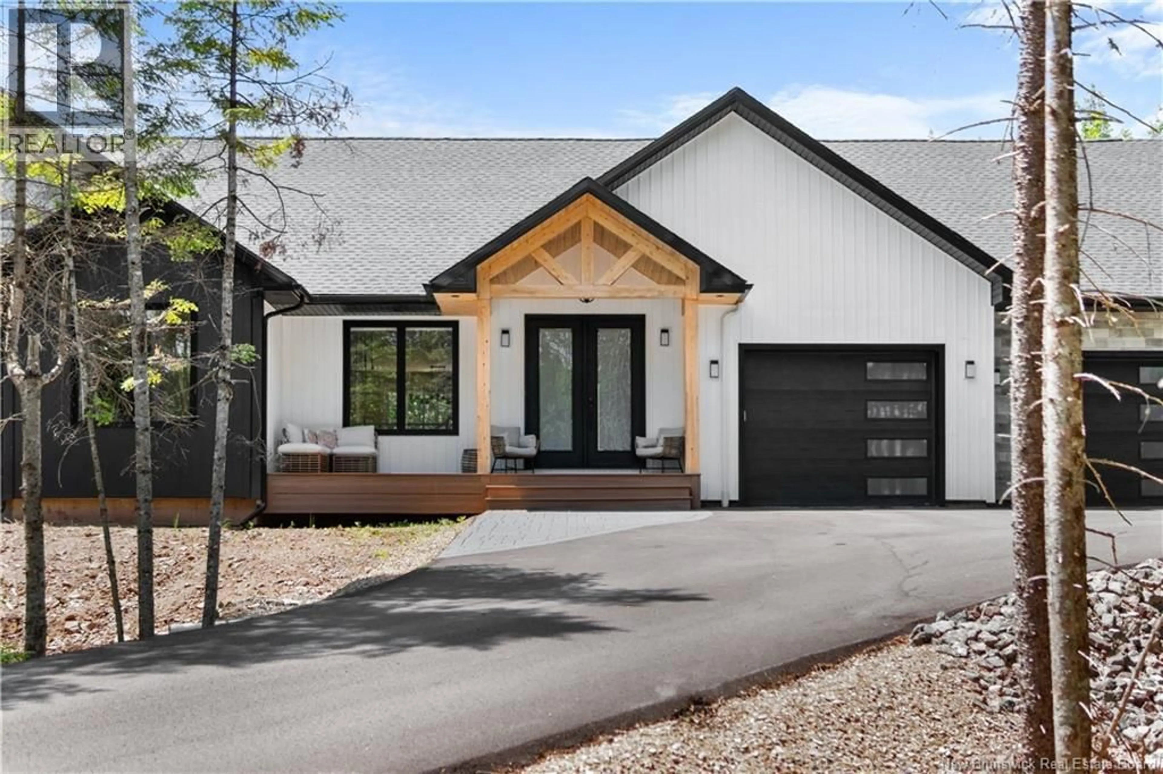 Home with vinyl exterior material, street for 104 RUE PARIS STREET, Irishtown New Brunswick E1H0H8
