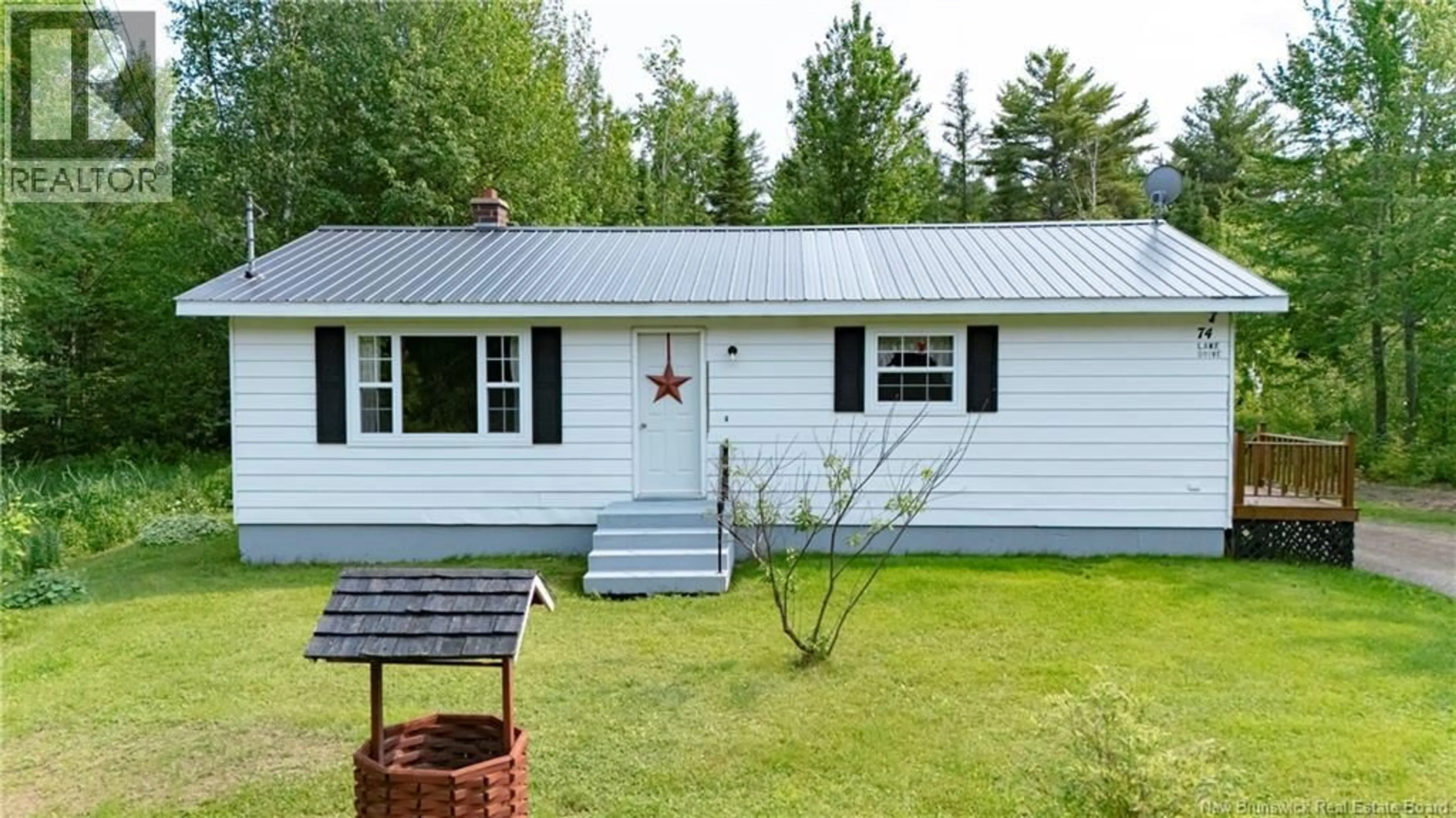 Home with vinyl exterior material, street for 4279 RTE 690, Newcastle Creek New Brunswick E4B2M5