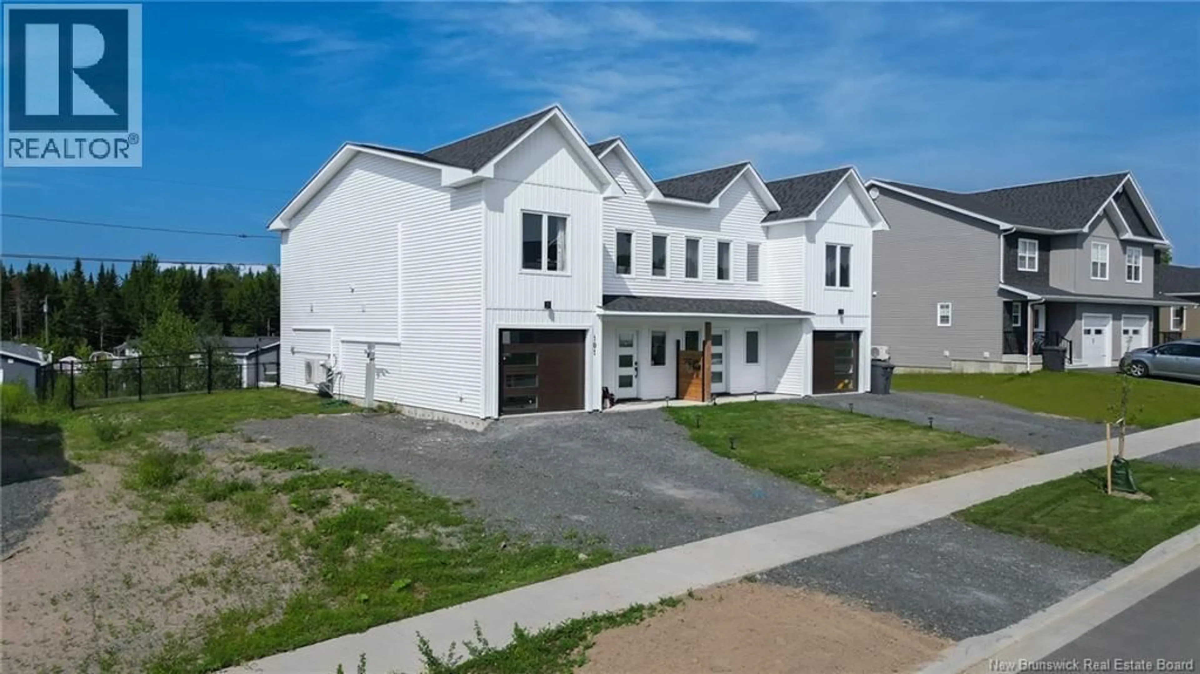 Home with vinyl exterior material, street for 101 GELNNORTH, Fredericton New Brunswick E3G0A6