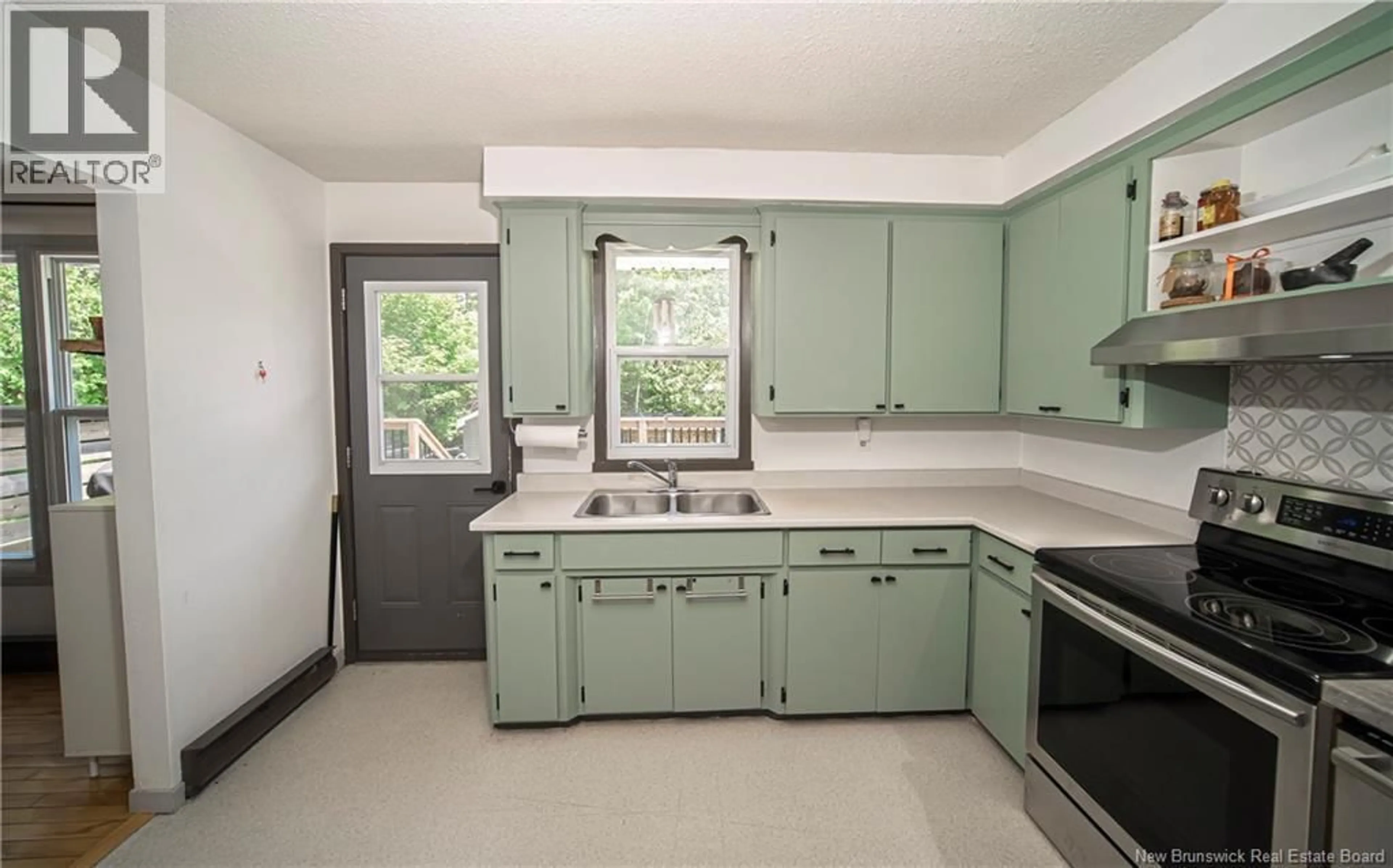 Standard kitchen, unknown for 255 SUNRISE ESTATES DRIVE, New Maryland New Brunswick E3C1G8