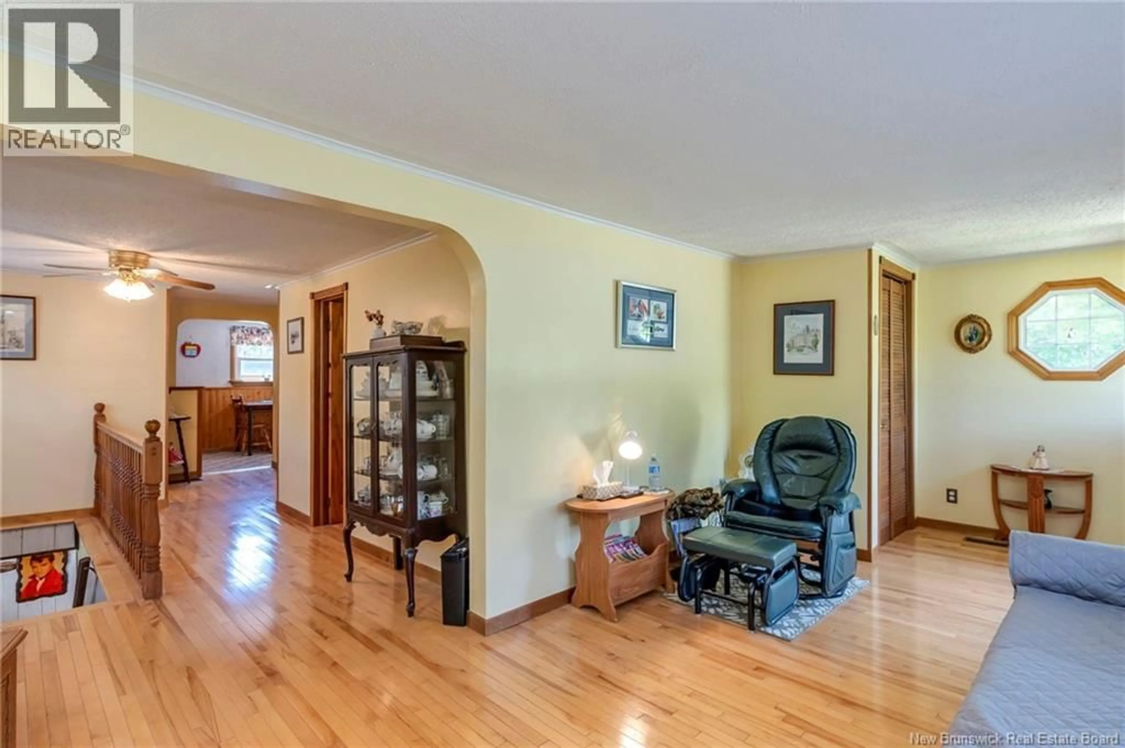 Indoor foyer for 3066 LOCH LOMOND ROAD, Saint John New Brunswick E2N1B3