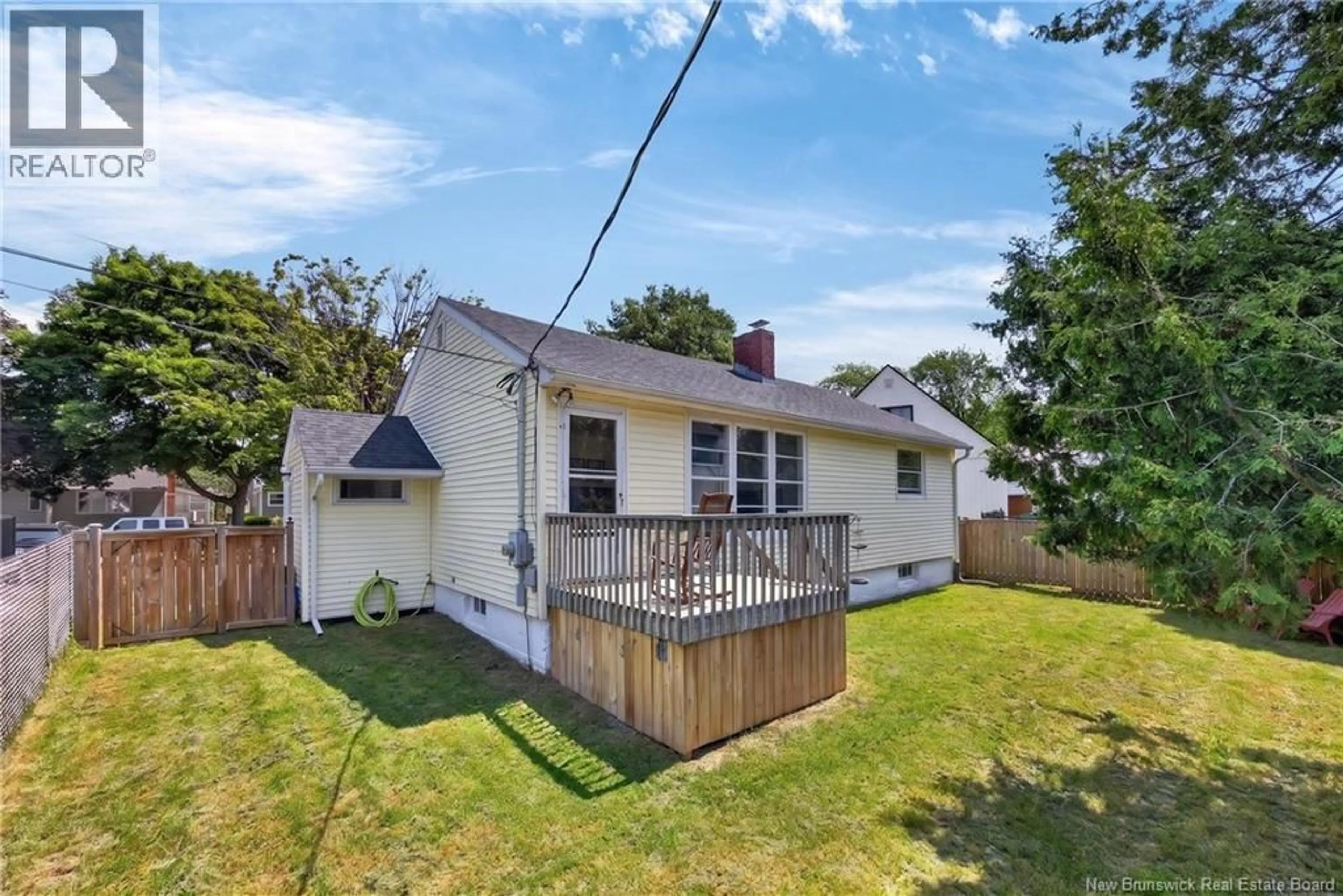 A pic from outside/outdoor area/front of a property/back of a property/a pic from drone, street for 25 WOODBINE COURT, Fredericton New Brunswick E3B2N5