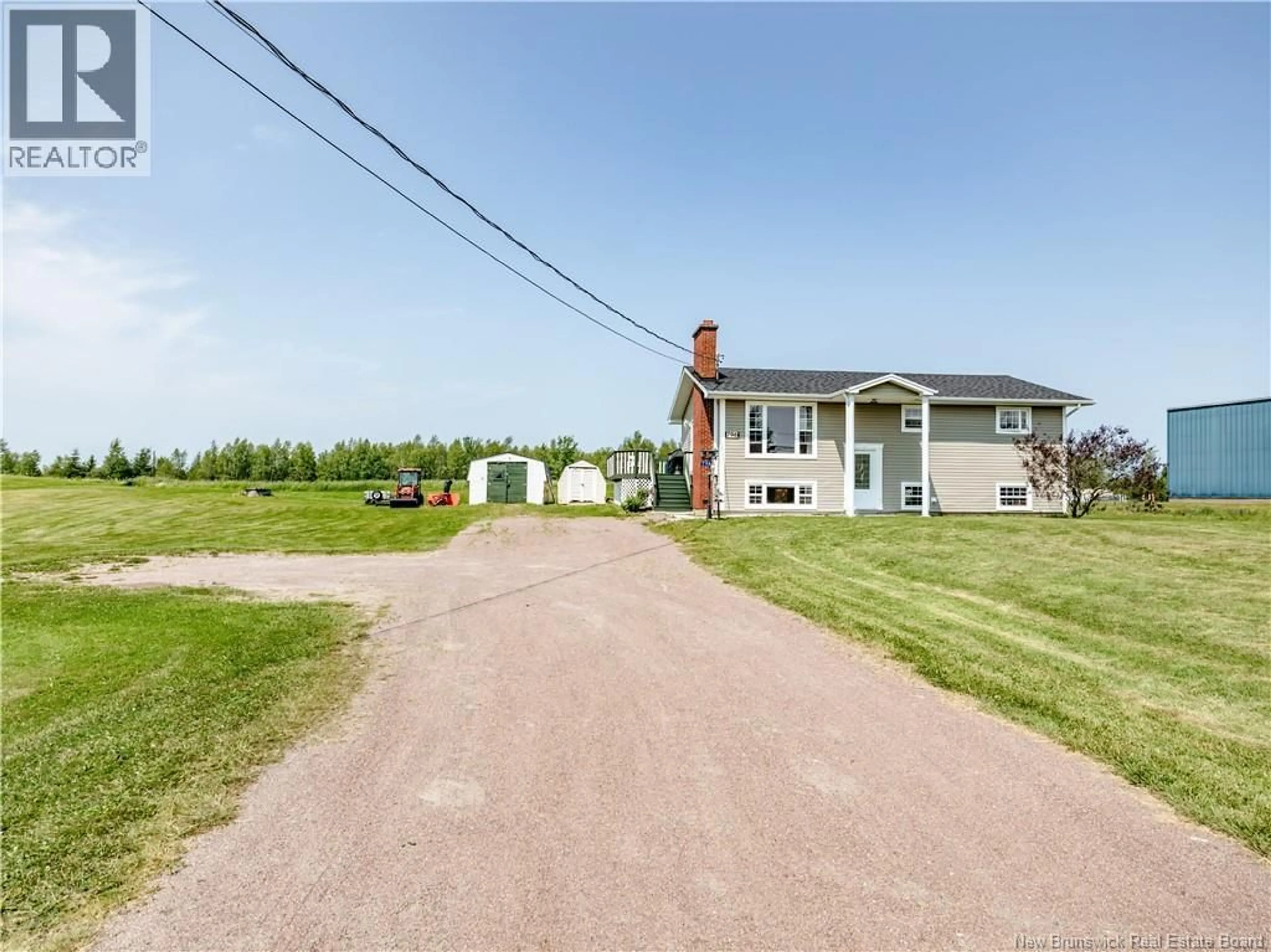 A pic from outside/outdoor area/front of a property/back of a property/a pic from drone, street for 796 ROYAL, Memramcook New Brunswick E4K2R4