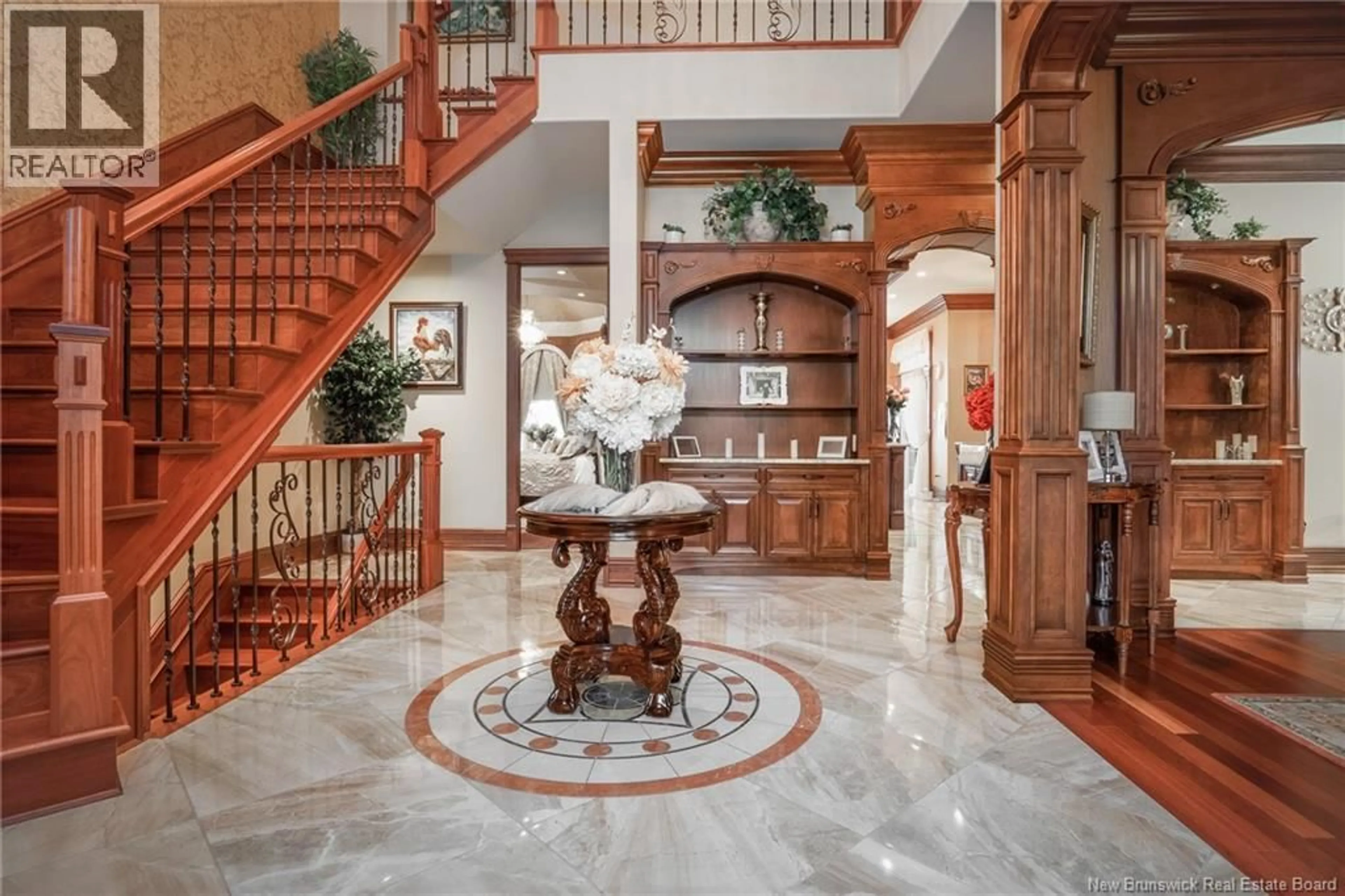 Indoor foyer for 92 DE LA FALAISE STREET, Edmundston New Brunswick E3V0C4