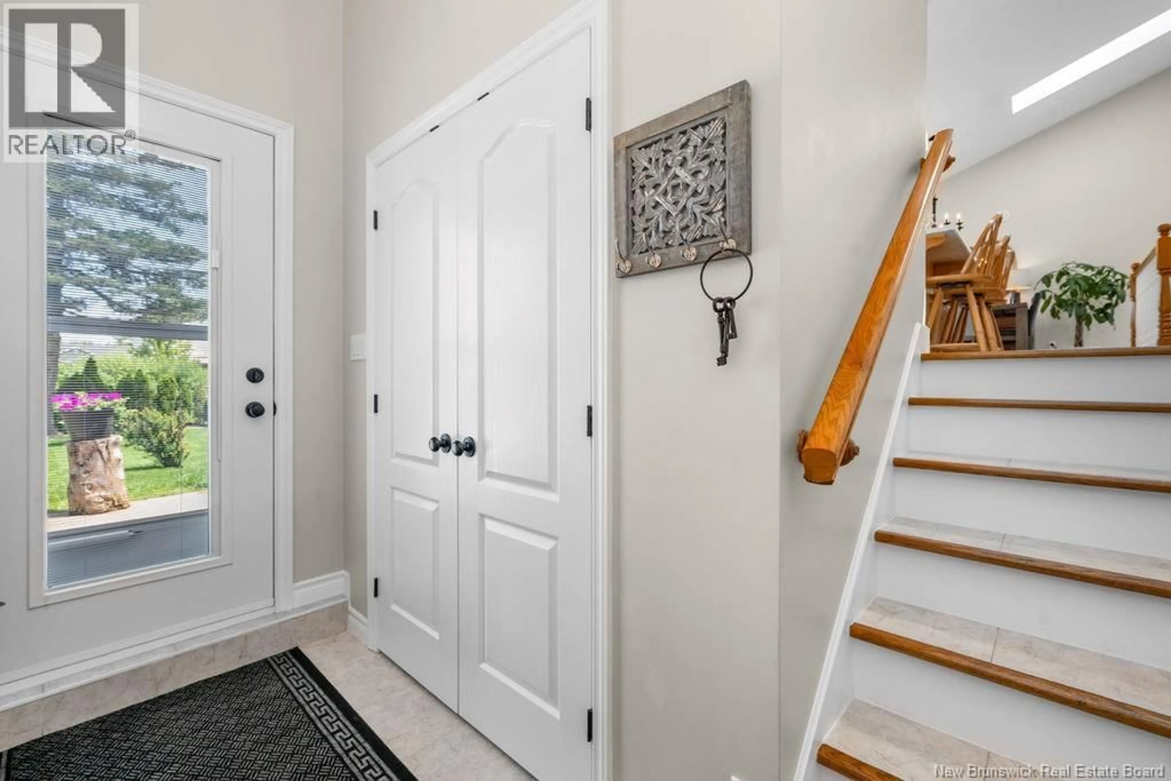 Indoor entryway for 44 HAVENWOOD COURT, Moncton New Brunswick E1A5W6