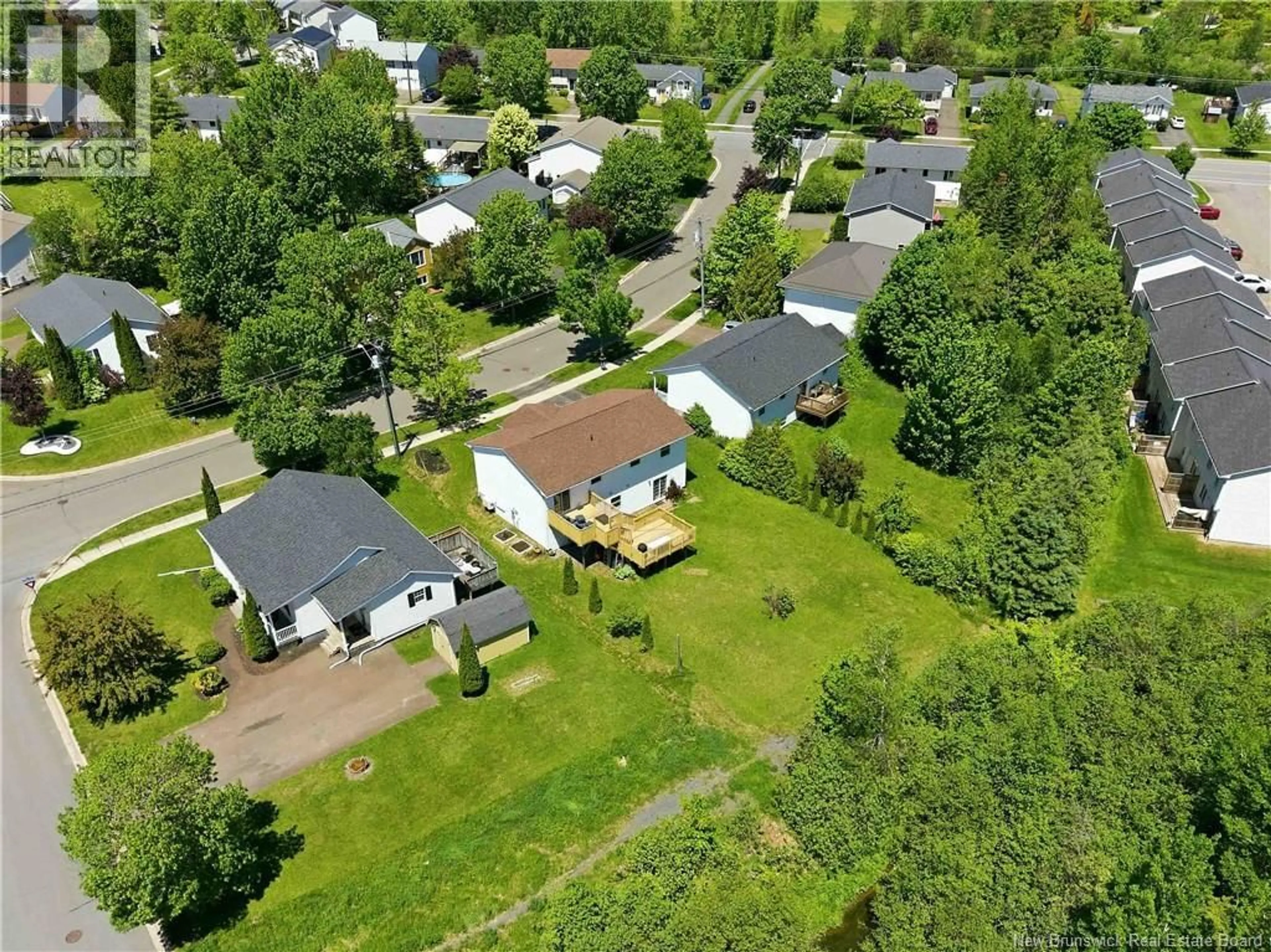 A pic from outside/outdoor area/front of a property/back of a property/a pic from drone, street for 30 LEISURE AVENUE, Fredericton New Brunswick E3B9K8