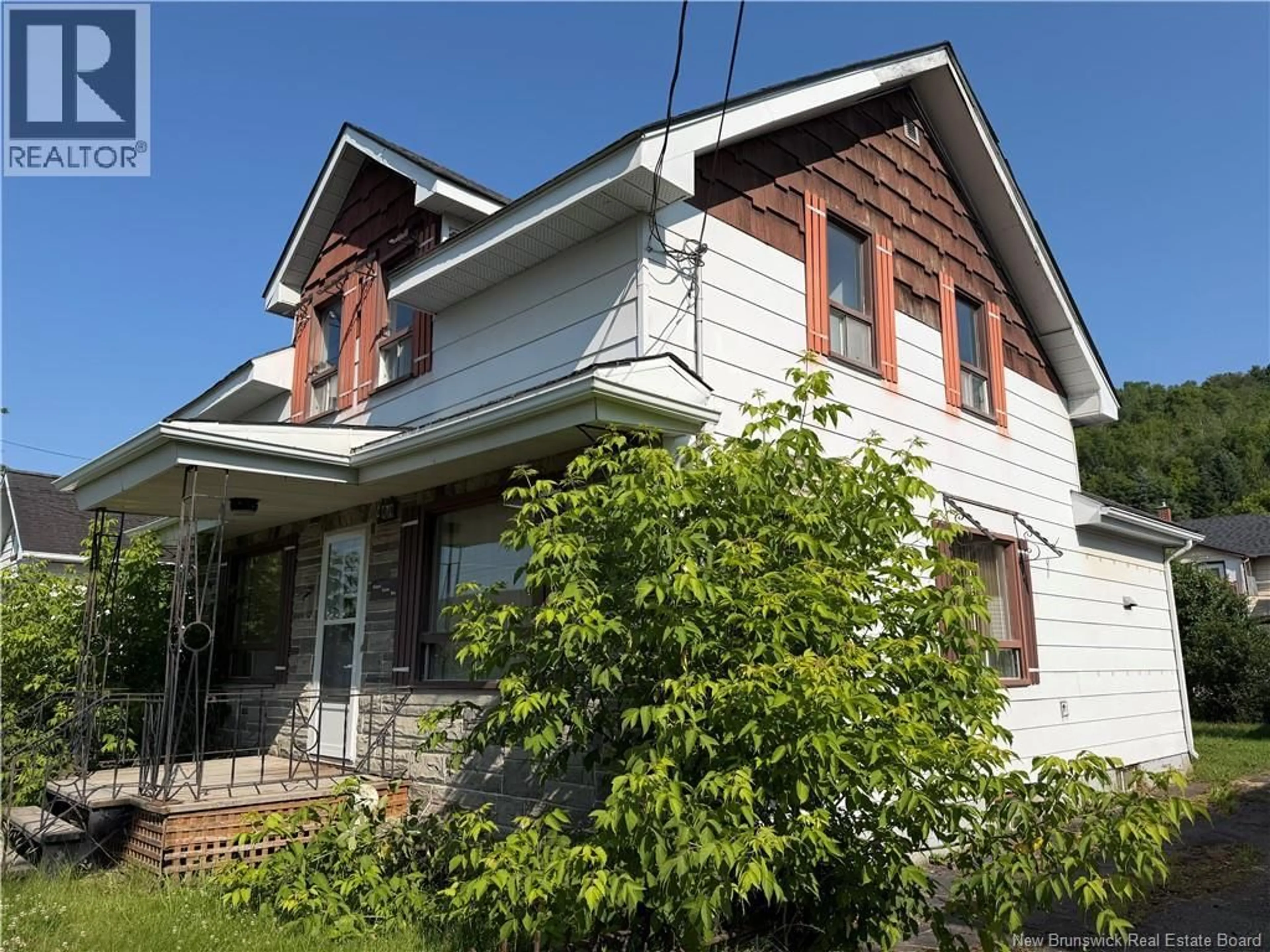 Home with vinyl exterior material, street for 379 SAINT-FRANCOIS STREET, Edmundston New Brunswick E3V1G5