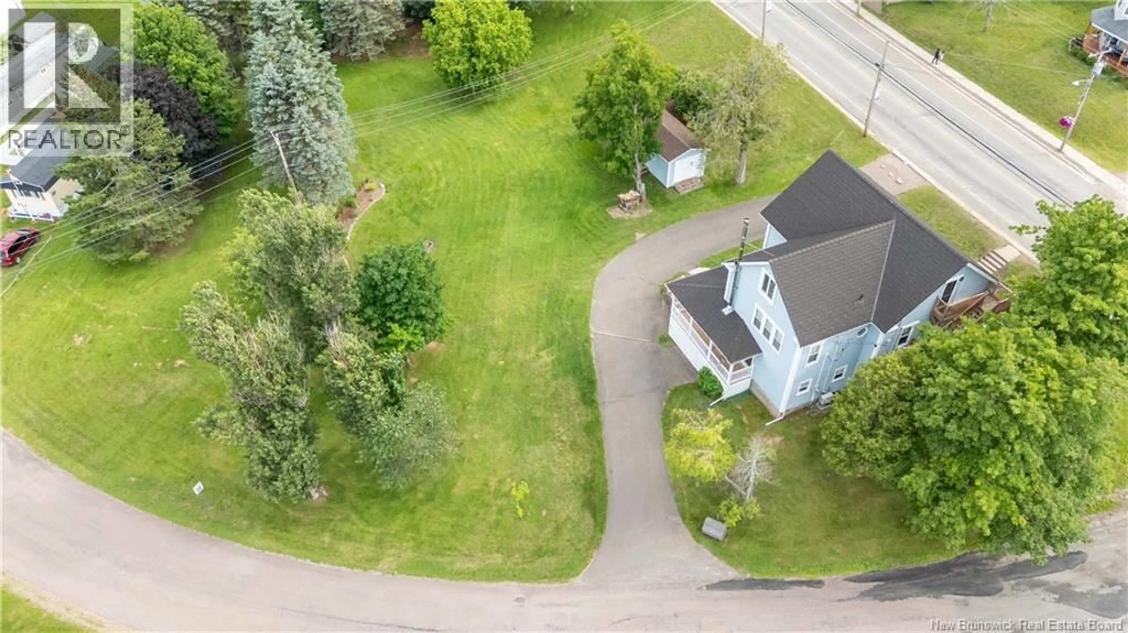 A pic from outside/outdoor area/front of a property/back of a property/a pic from drone, street for 2775 MAIN STREET, Hillsborough New Brunswick E4H2X4