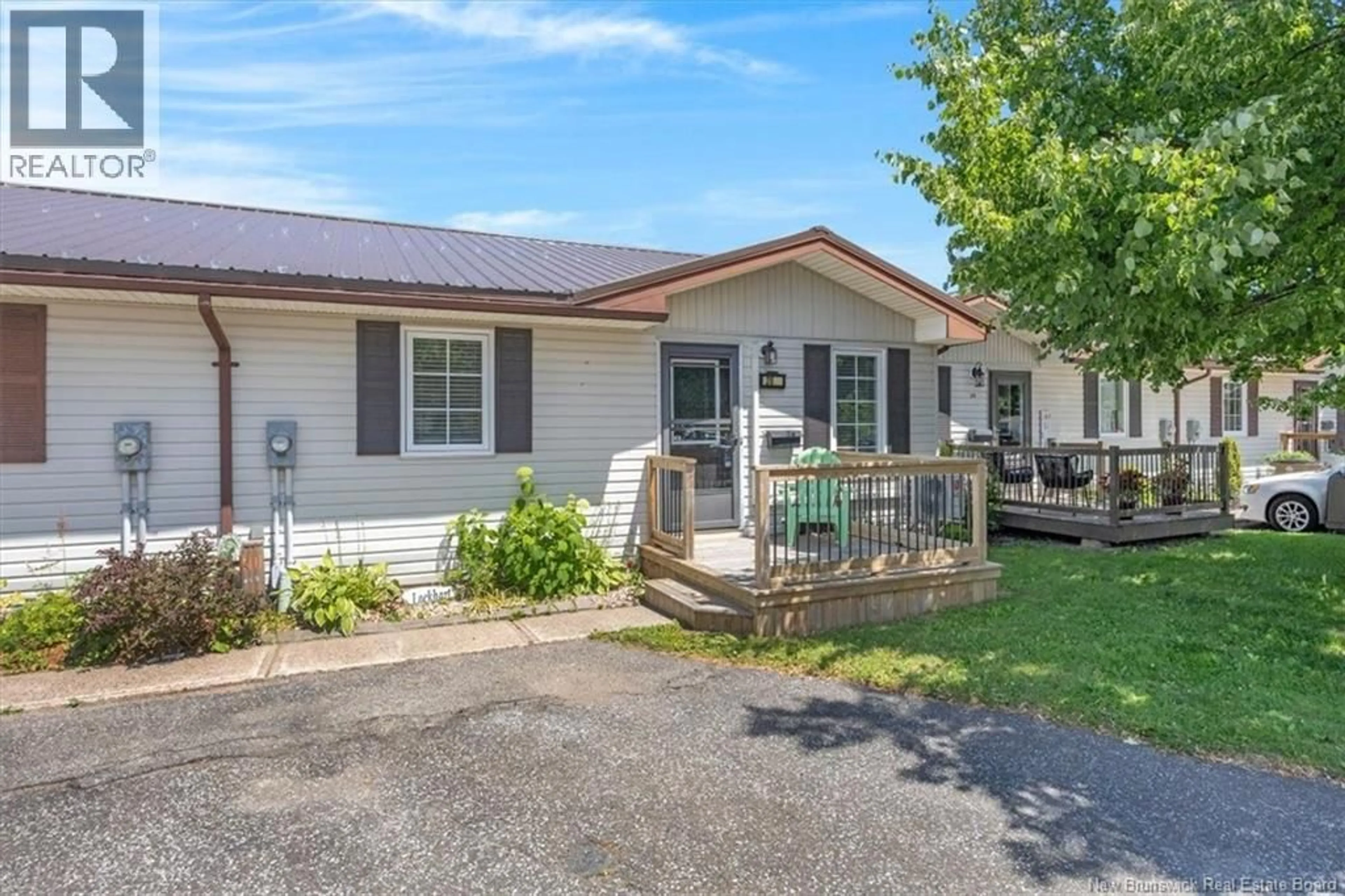 Home with vinyl exterior material, street for 28 CHRISTINA COURT, Saint John New Brunswick E2J4L3