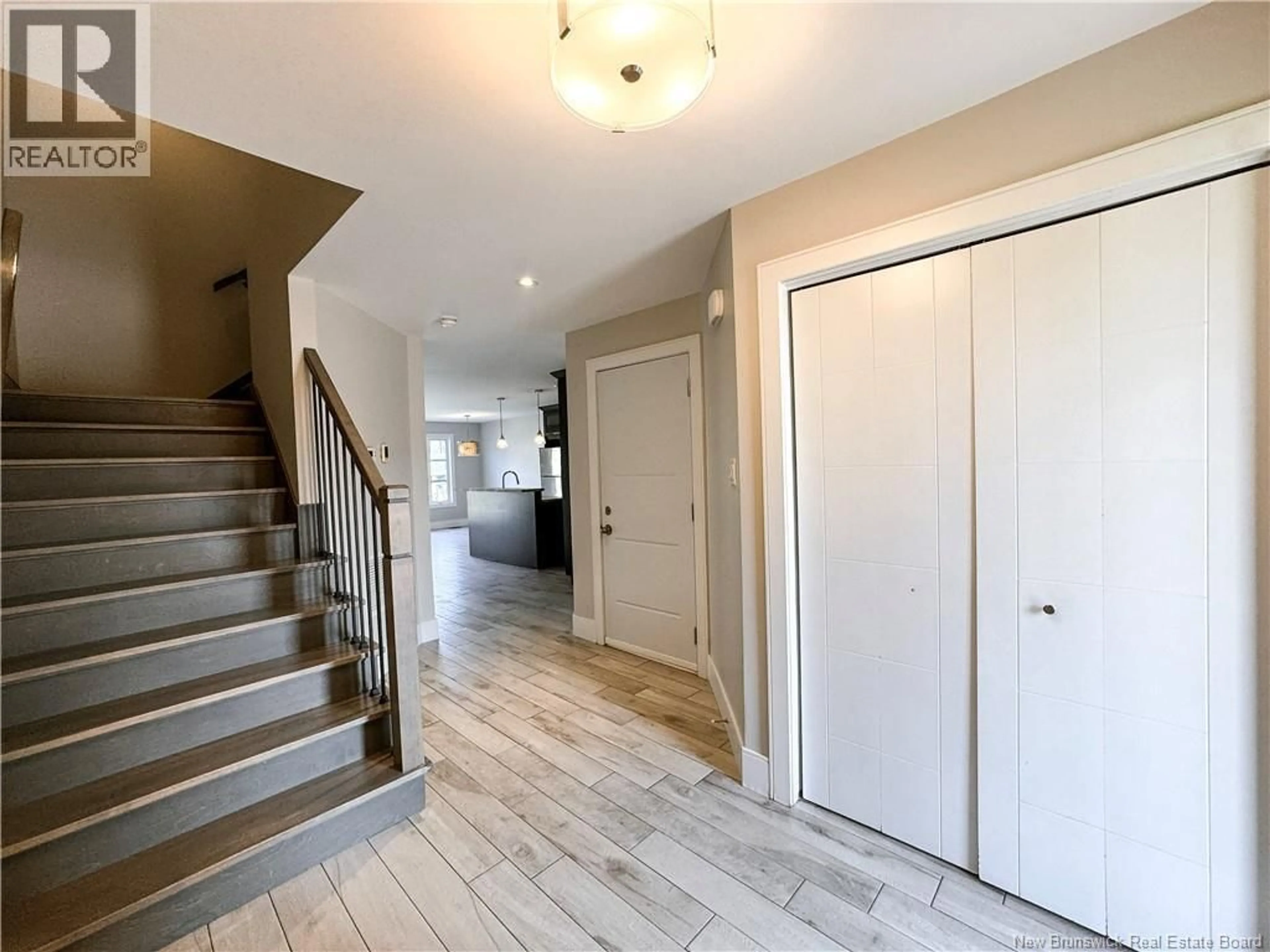 Indoor entryway for 41 TIMANDRA CRESCENT, Moncton New Brunswick E1G5Y3