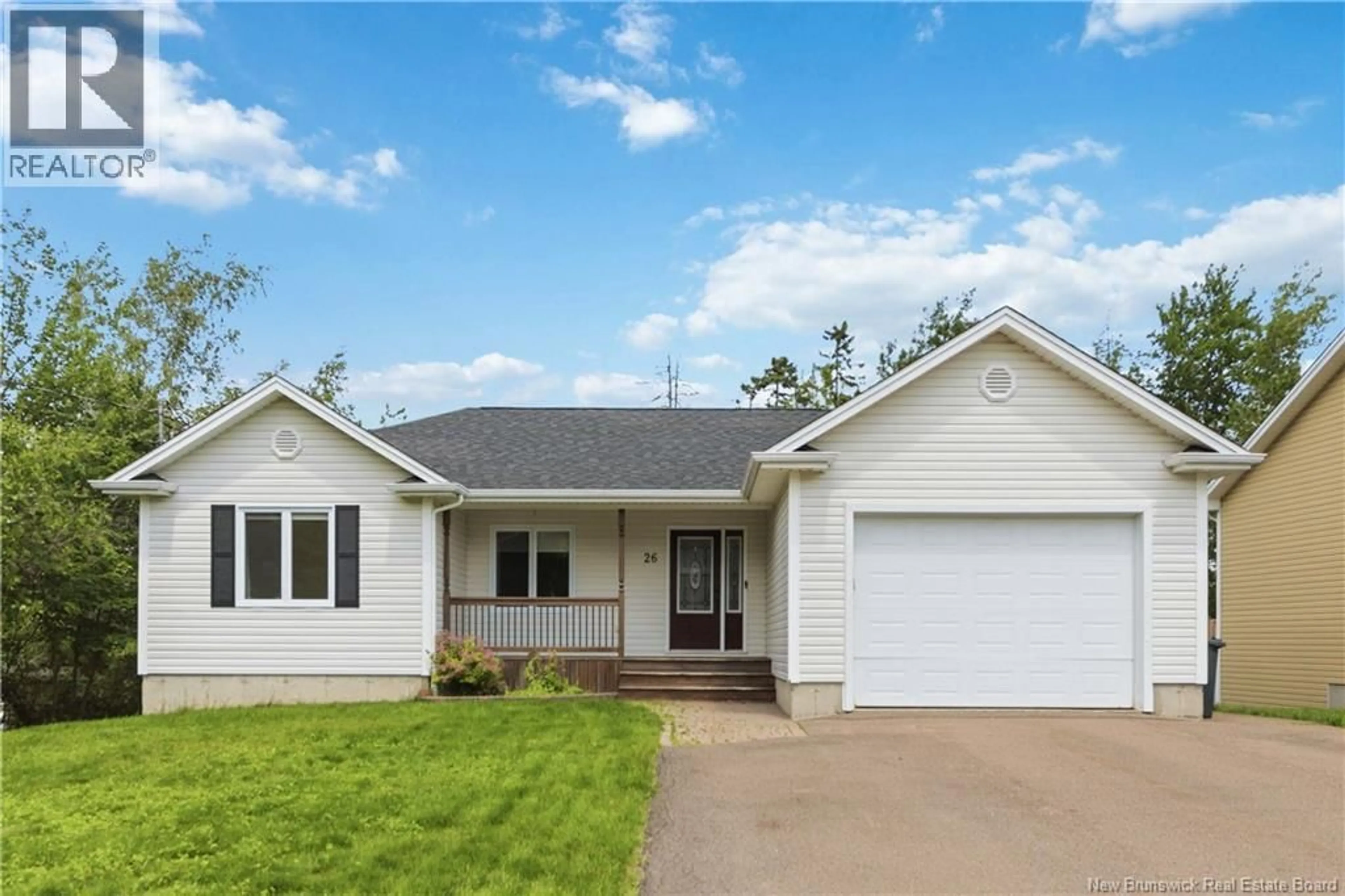 Home with vinyl exterior material, street for 26 RUE CHARDONNAY, Dieppe New Brunswick E1A8V8