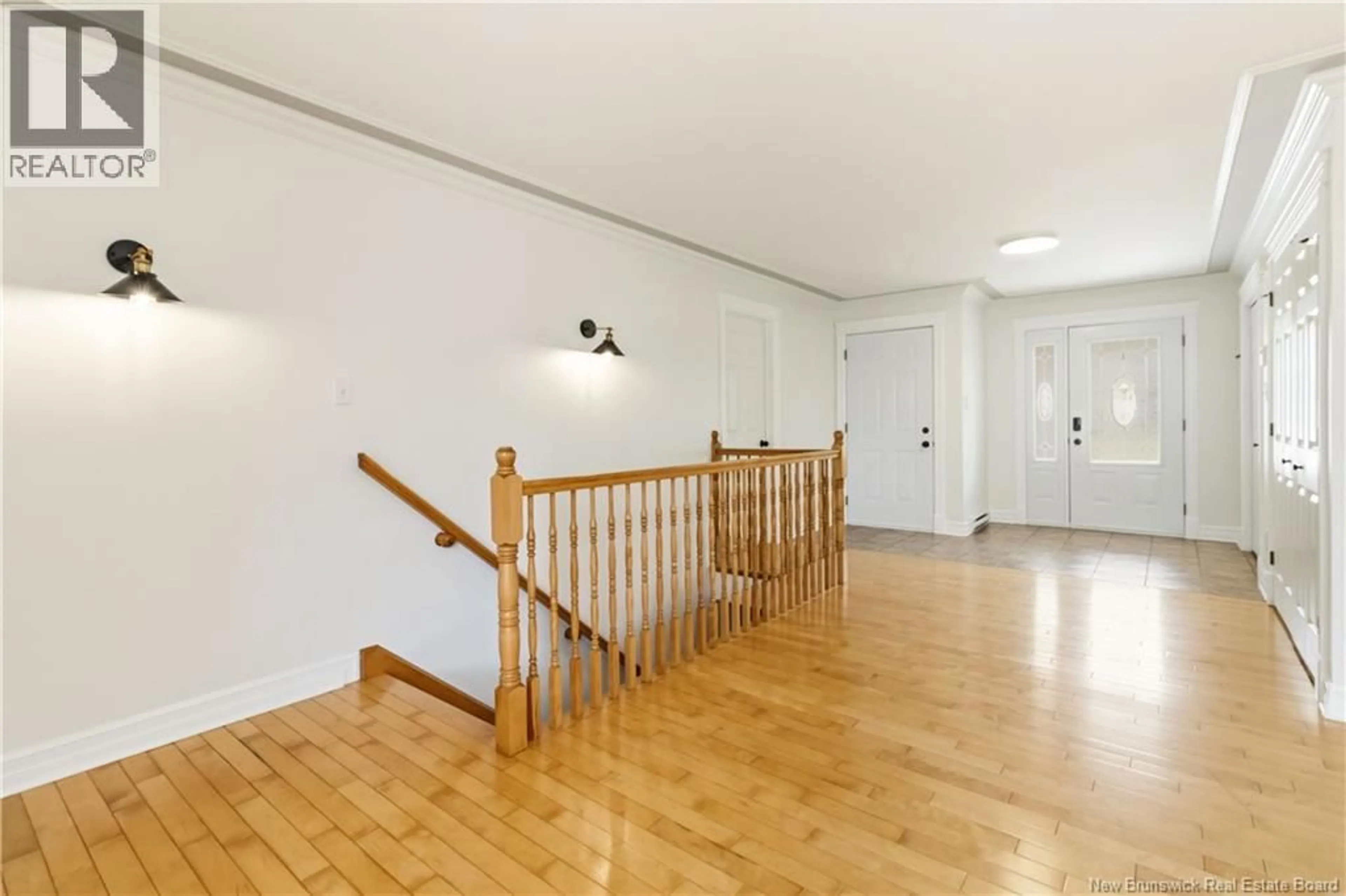 Indoor foyer for 26 RUE CHARDONNAY, Dieppe New Brunswick E1A8V8