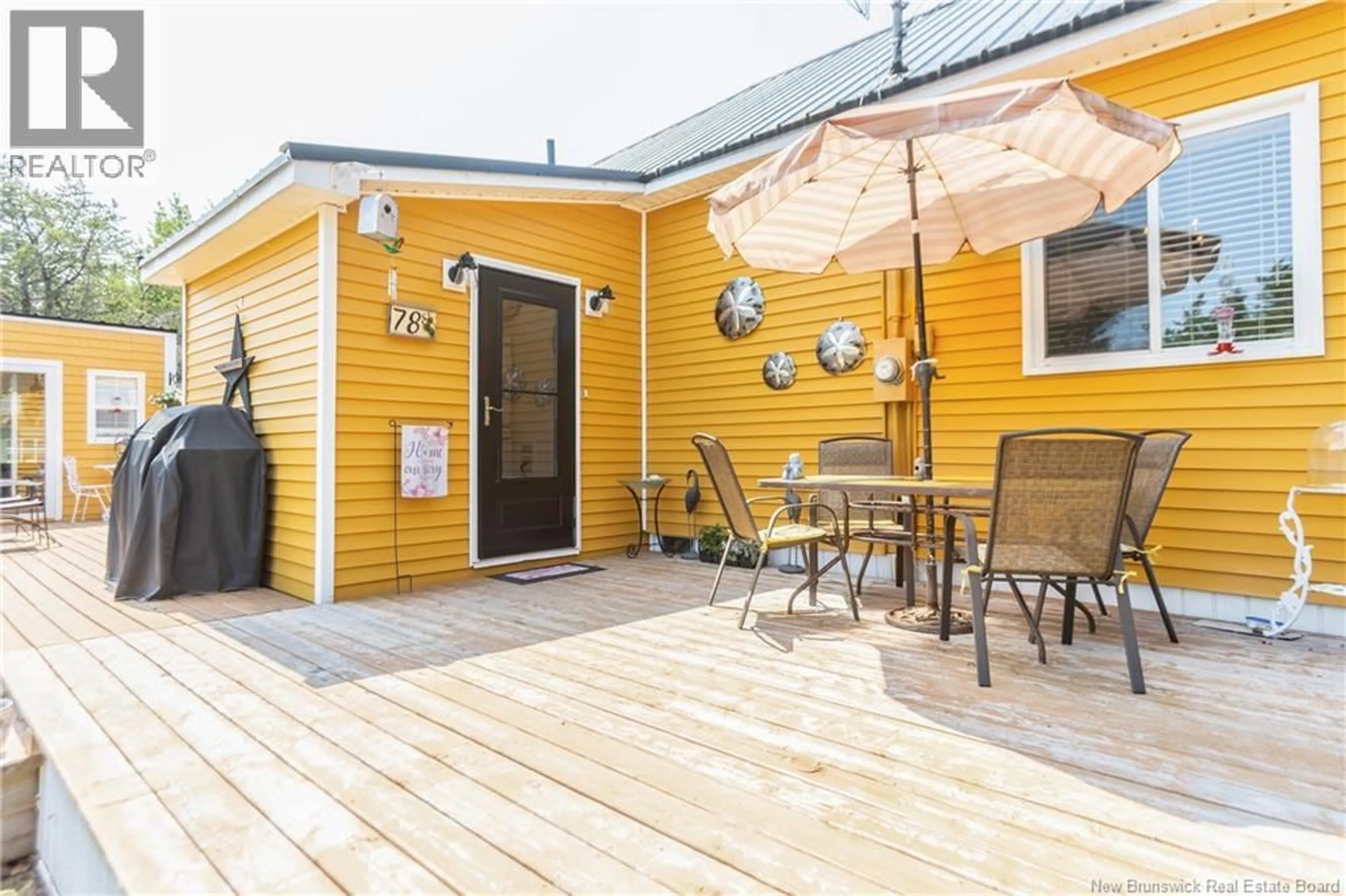 Patio, street for 78 ROUTE 955, Cape Tormentine New Brunswick E4M2A8