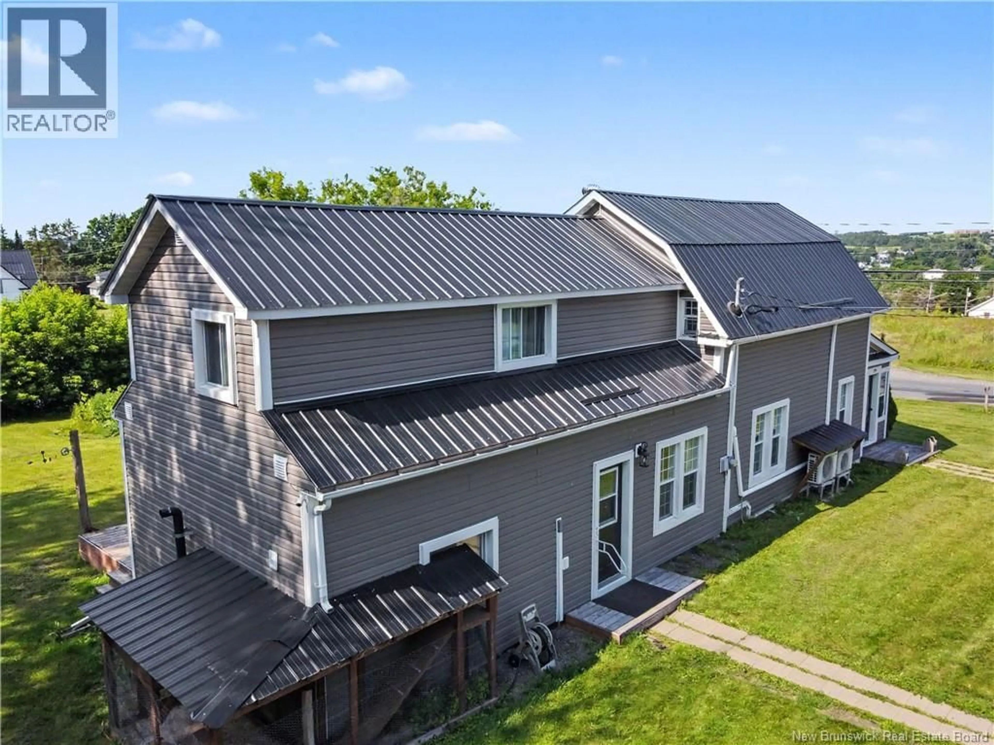 A pic from outside/outdoor area/front of a property/back of a property/a pic from drone, building for 2677 ROUTE 103, Somerville New Brunswick E7P3A6