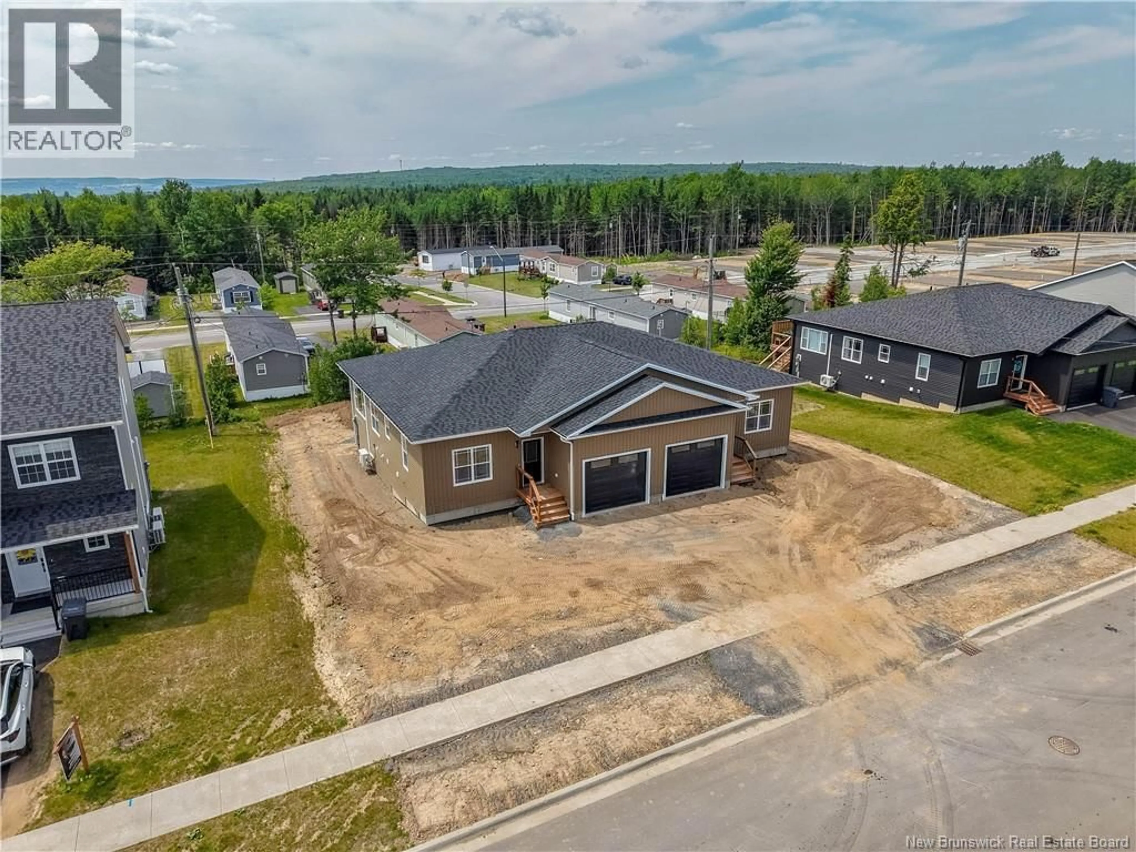 A pic from outside/outdoor area/front of a property/back of a property/a pic from drone, unknown for 113 GLENNORTH STREET, Fredericton New Brunswick E3G0A6