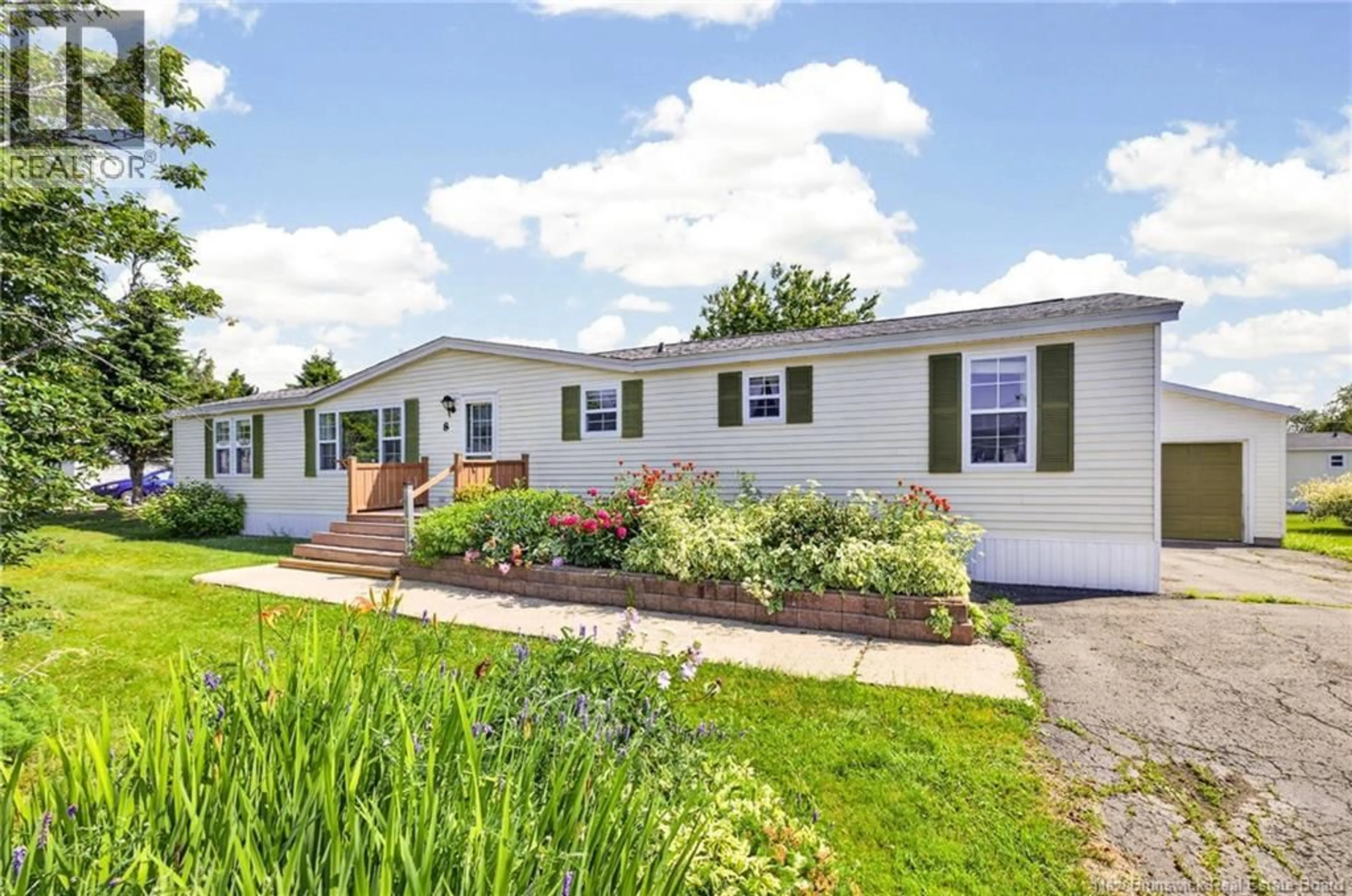 Home with vinyl exterior material, street for 8 LAUSANNE STREET, Moncton New Brunswick E1H2Y4