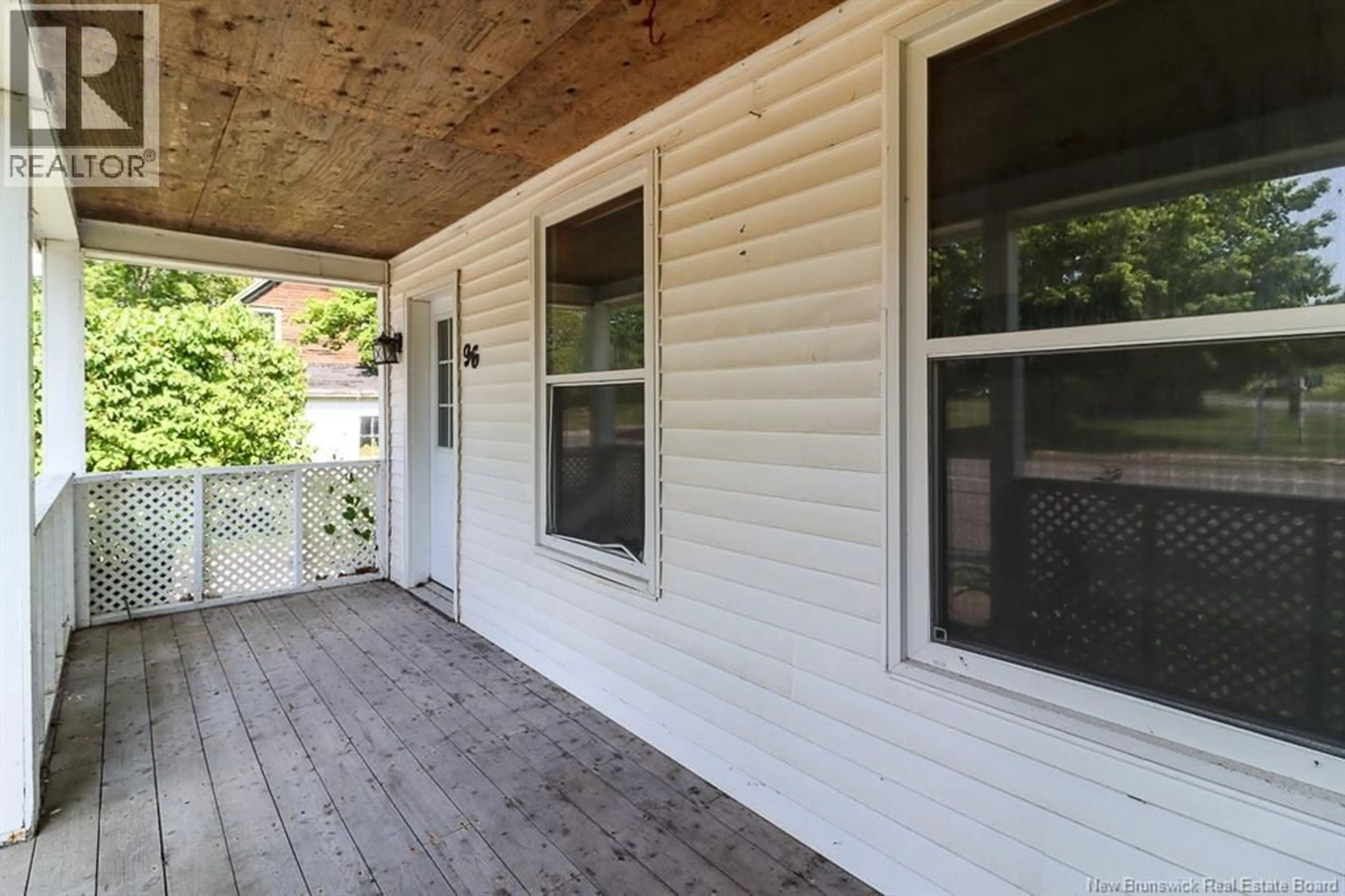 Home with vinyl exterior material, street for 96 MAIN STREET, St. Martins New Brunswick E5R1B3